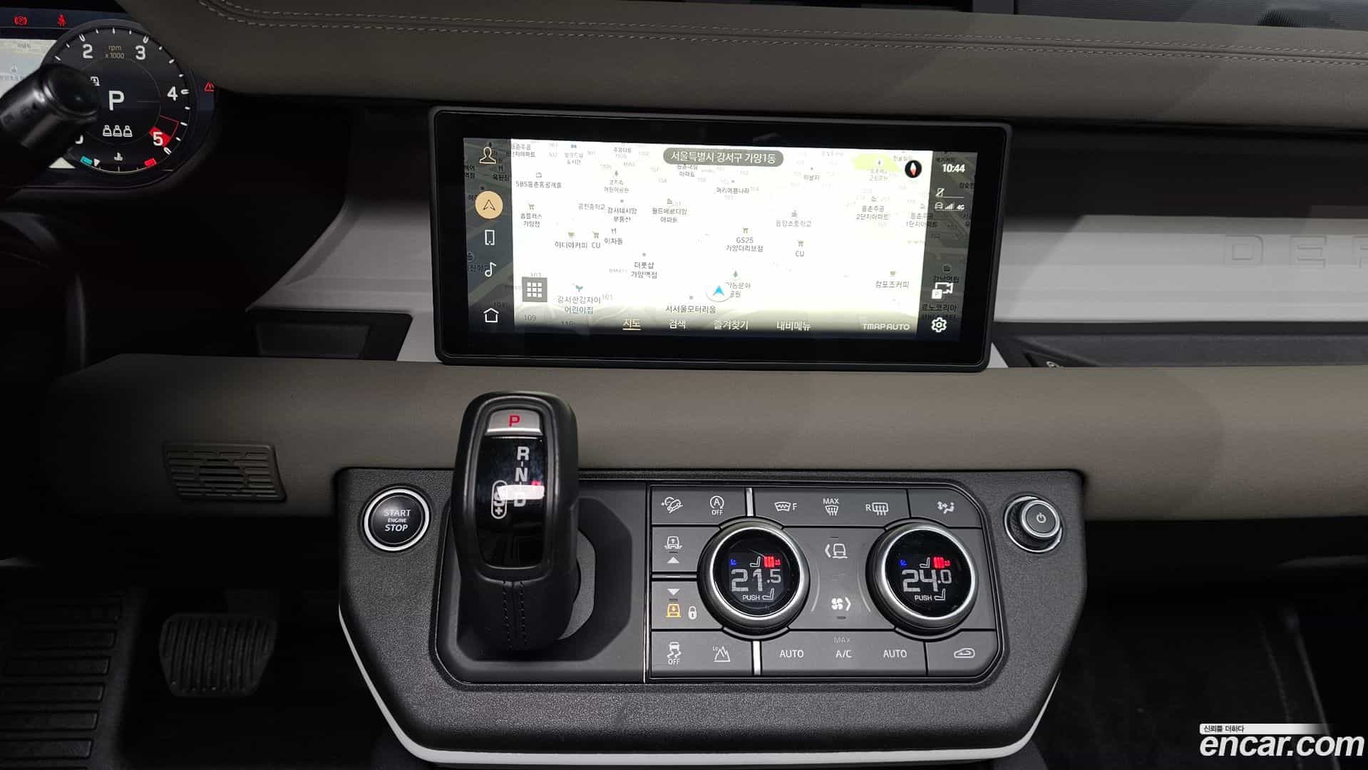 Defender Land Rover 2021.6-OPTION-018