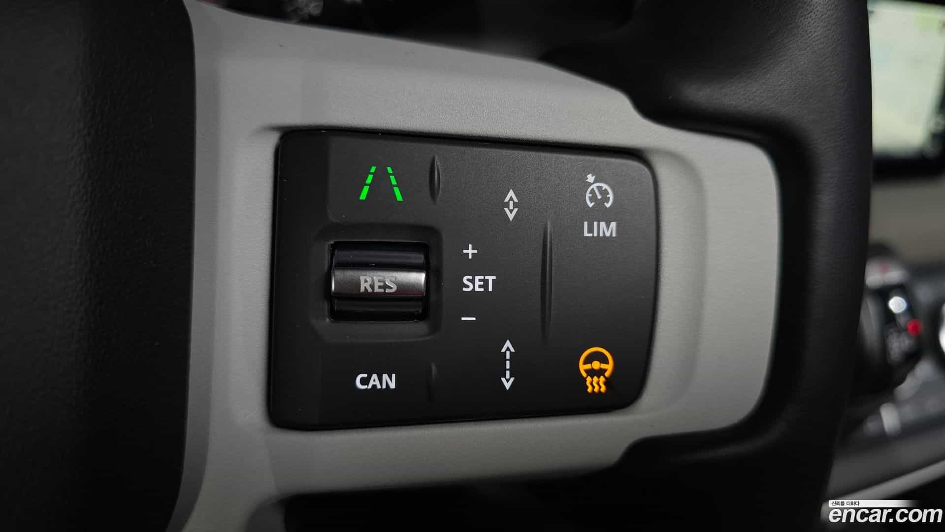 Defender Land Rover 2021.6-OPTION-020
