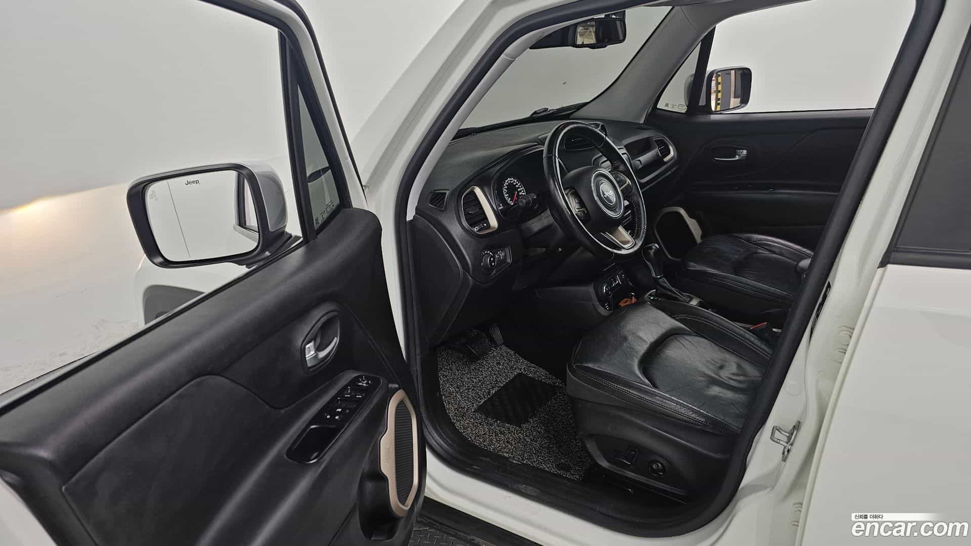 Renegade Jeep 2017.11-INNER-010