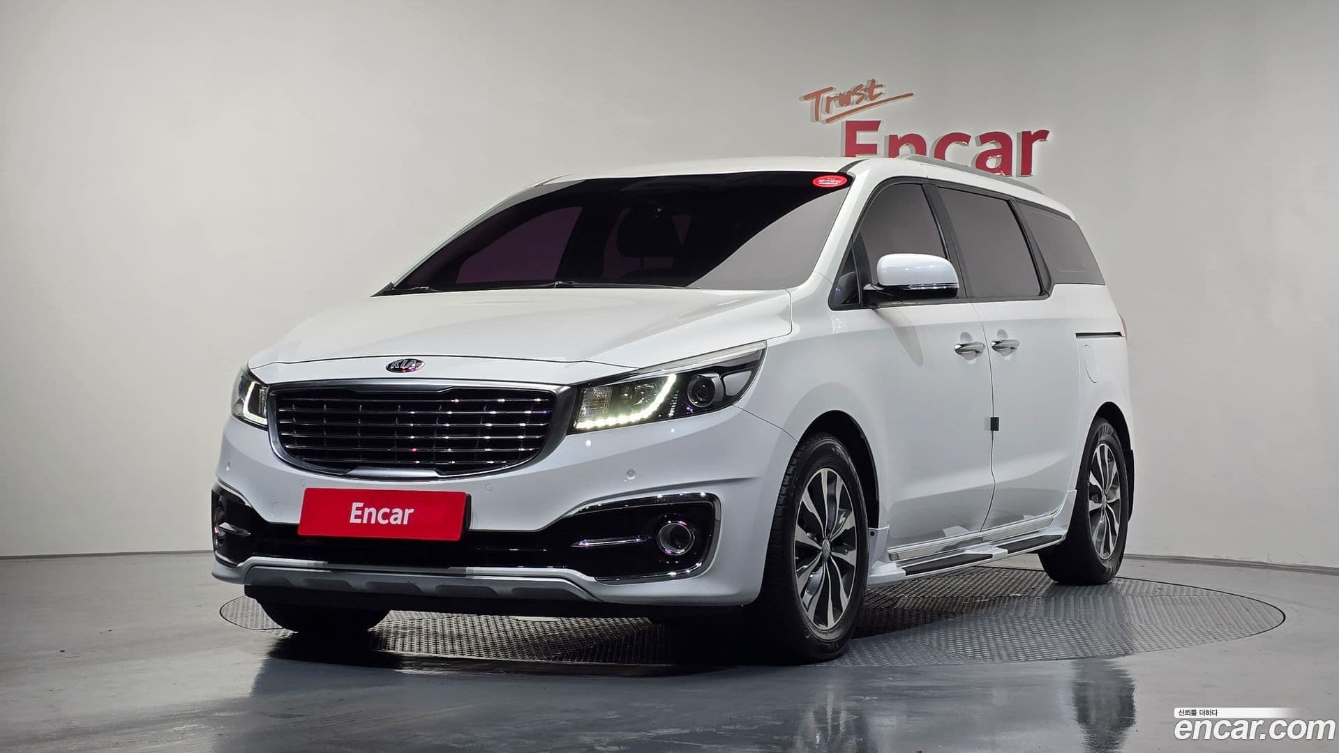 Main__Slider__Photo:Canival Kia 2016.5-0