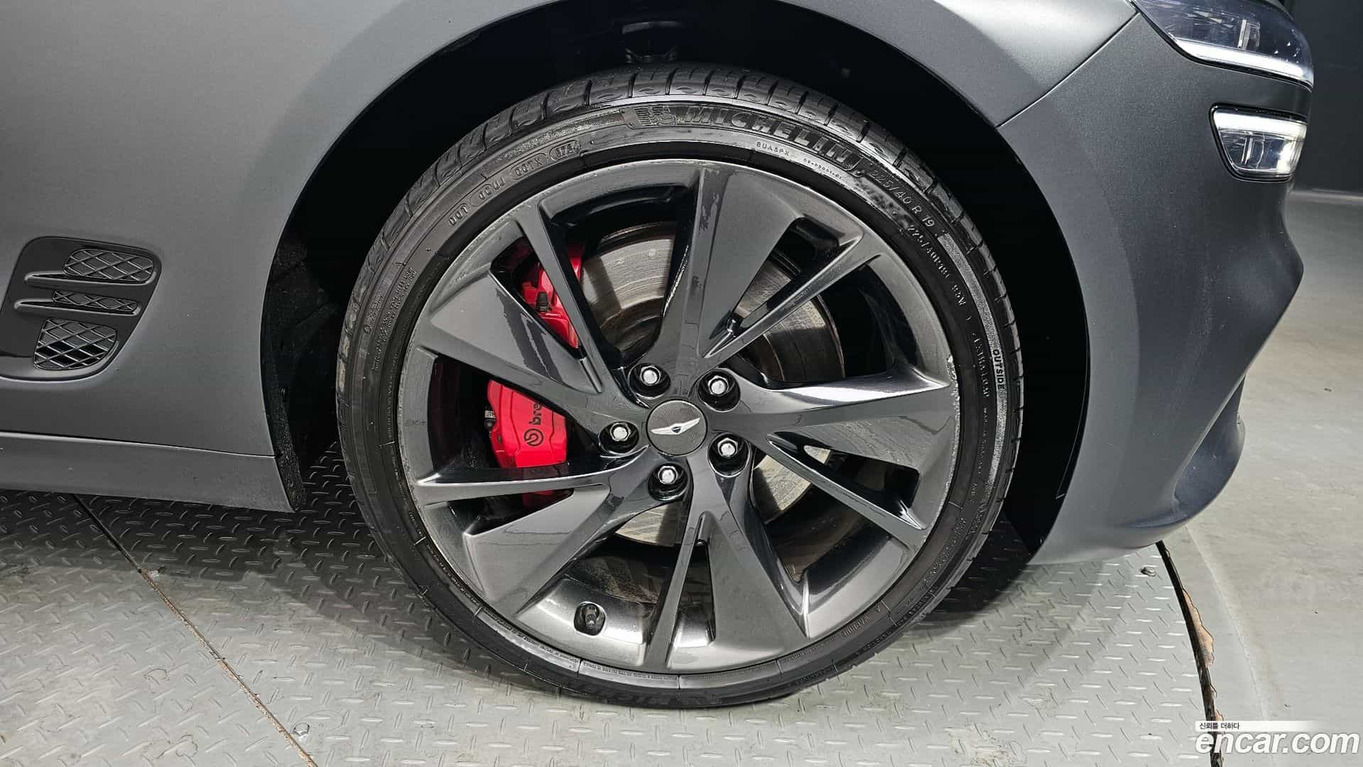 G70 Genesis 2021.0-OUTER-005