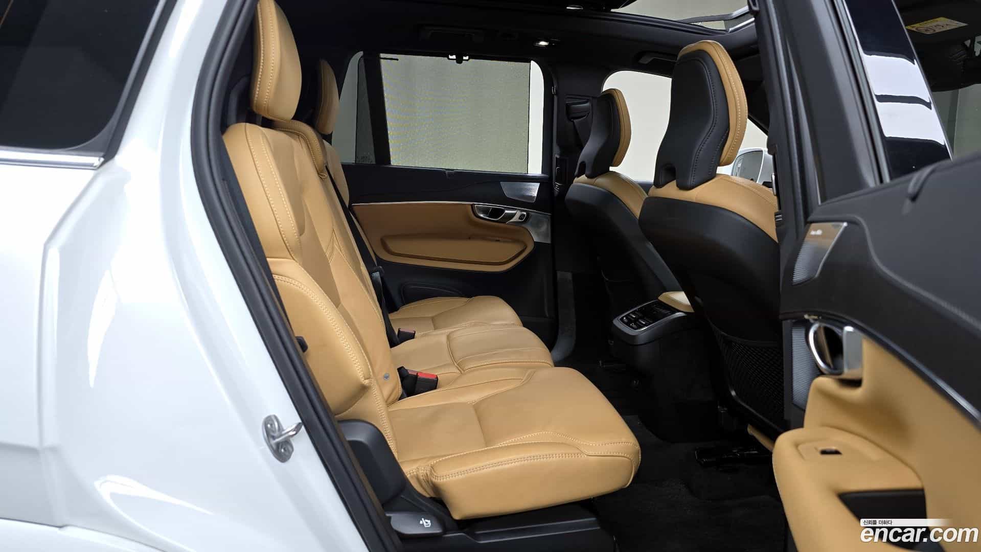 XC90 Volvo 2023.8-OPTION-016