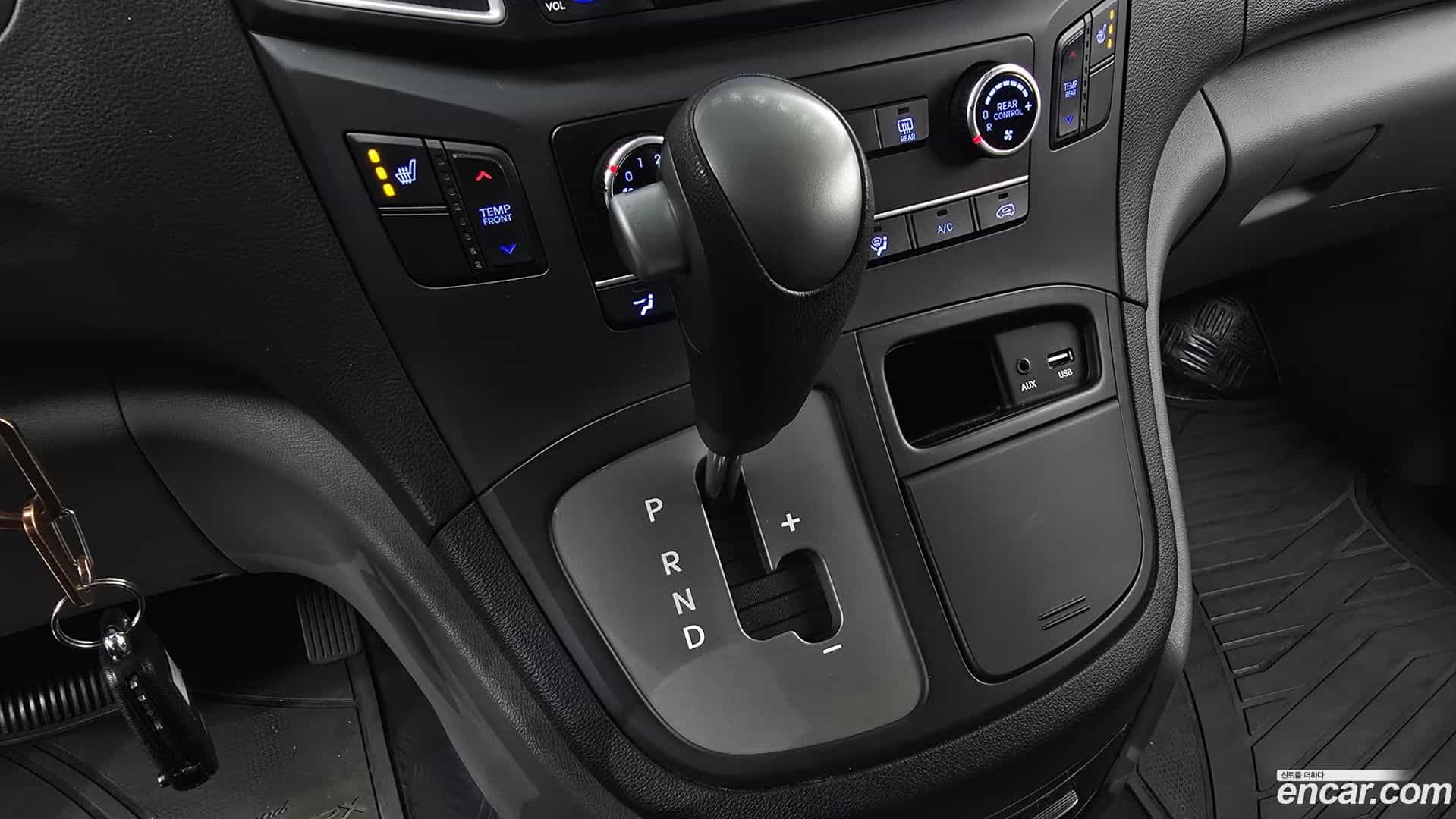 Starex Hyundai 2017.3-INNER-009