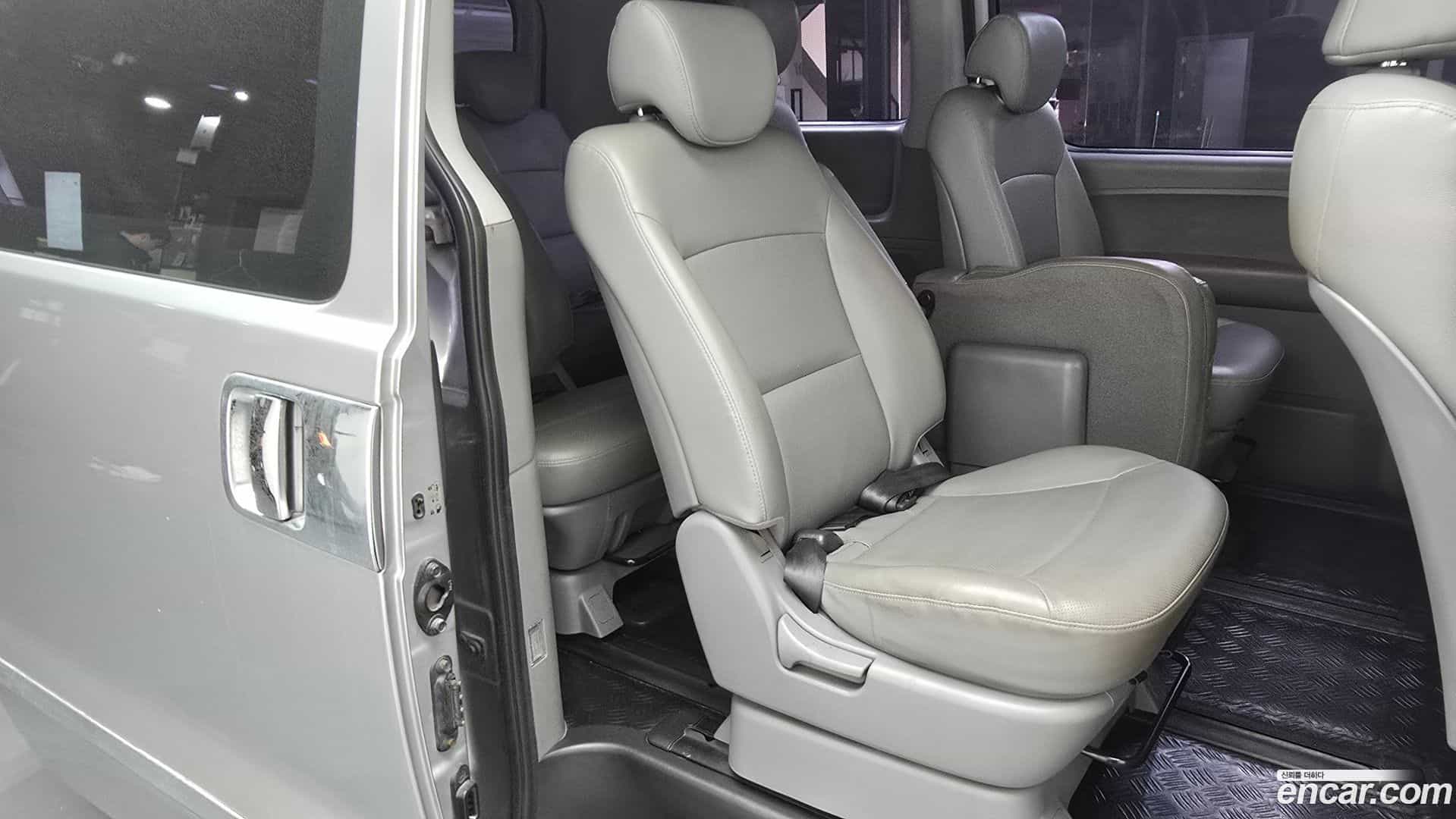 Starex Hyundai 2017.3-OPTION-017