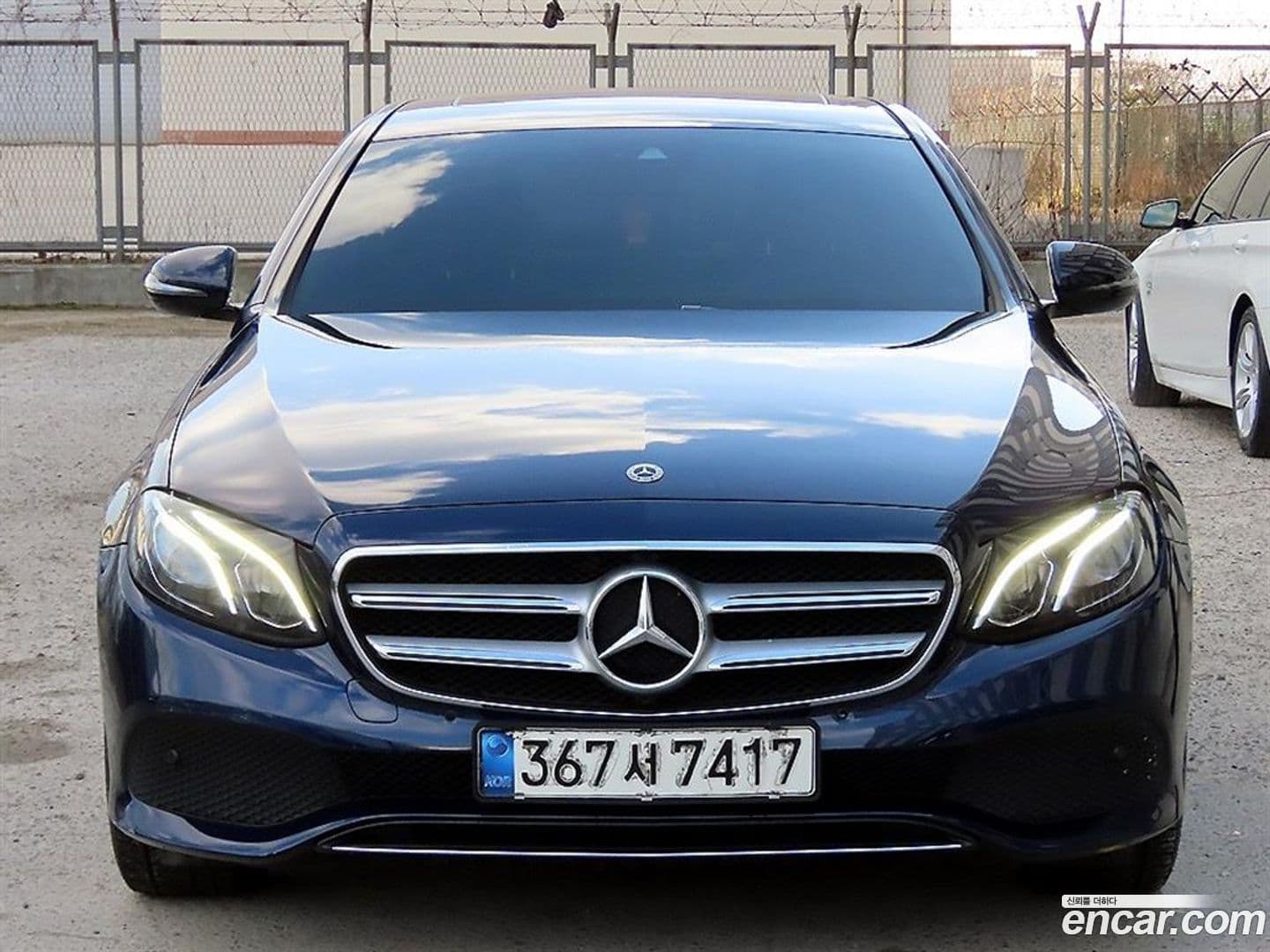 Main__Slider__Photo:E-Class Mercedes-Benz 2018.5-0