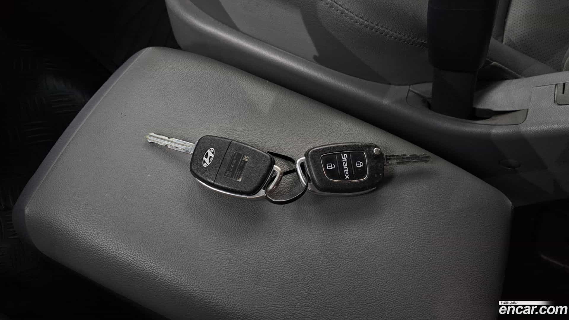 Starex Hyundai 2015.9-OPTION-023