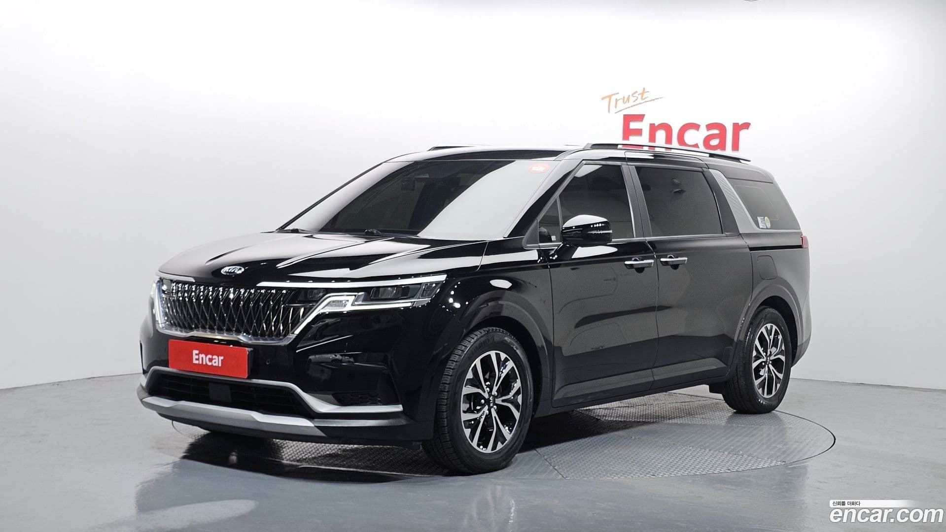 Main__Slider__Photo:Canival Kia 2020.10-0