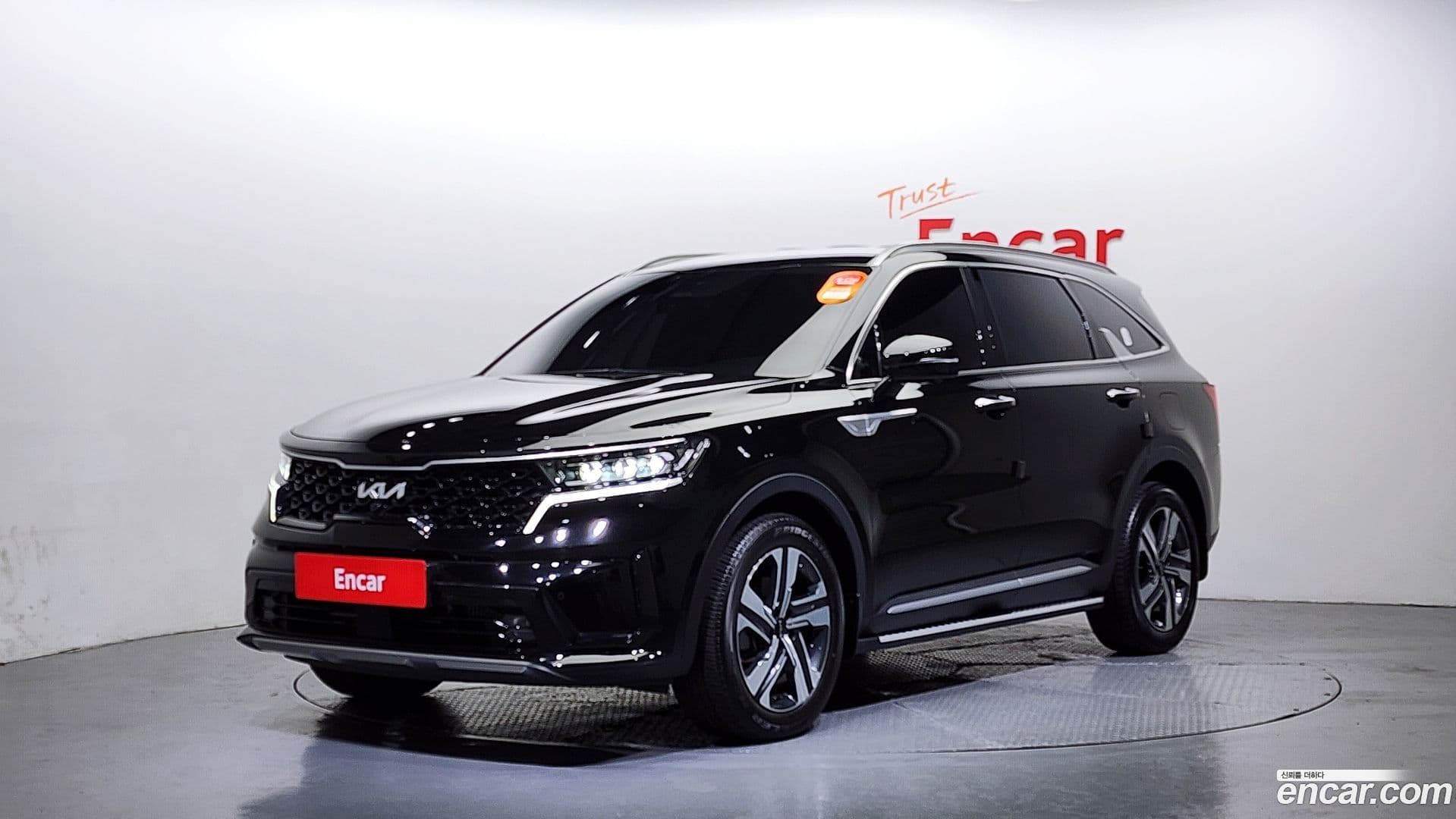 Main__Slider__Photo:Sorento Kia 2023.6-0