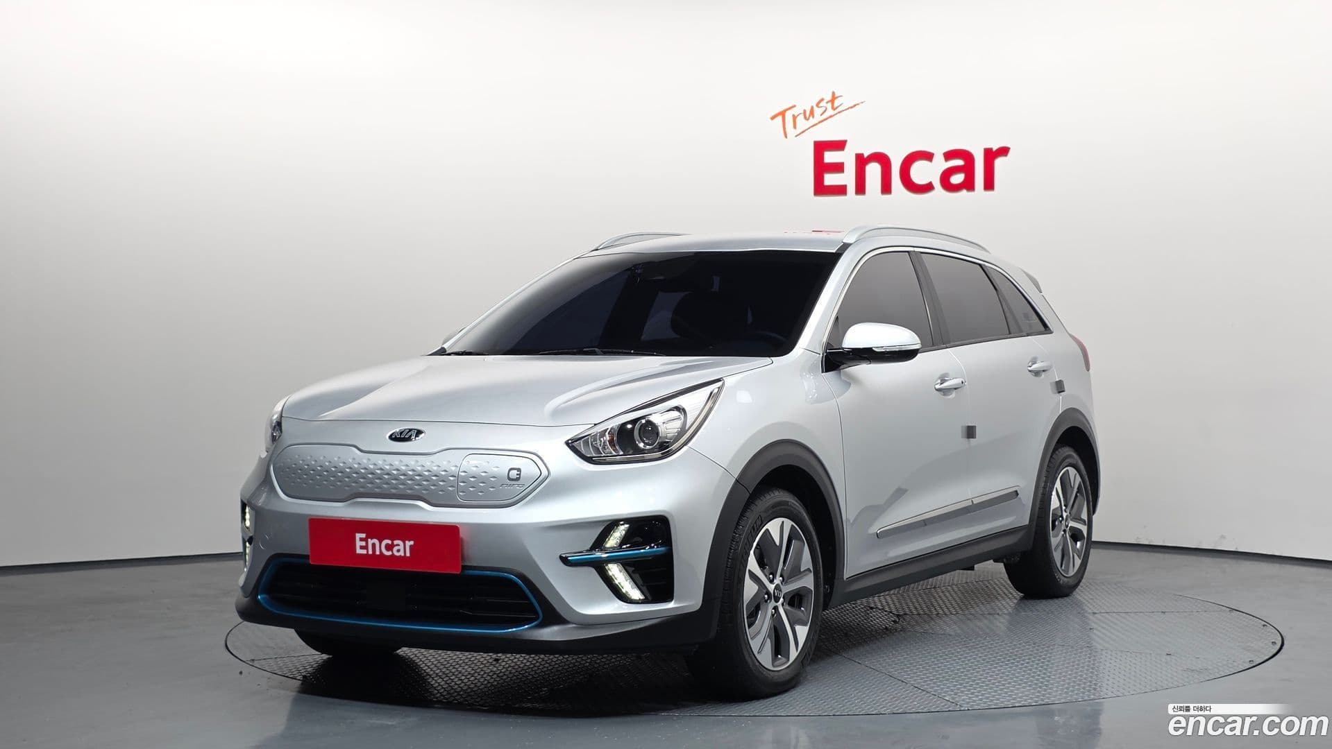 Main__Slider__Photo:Niro Kia 2021.3-0