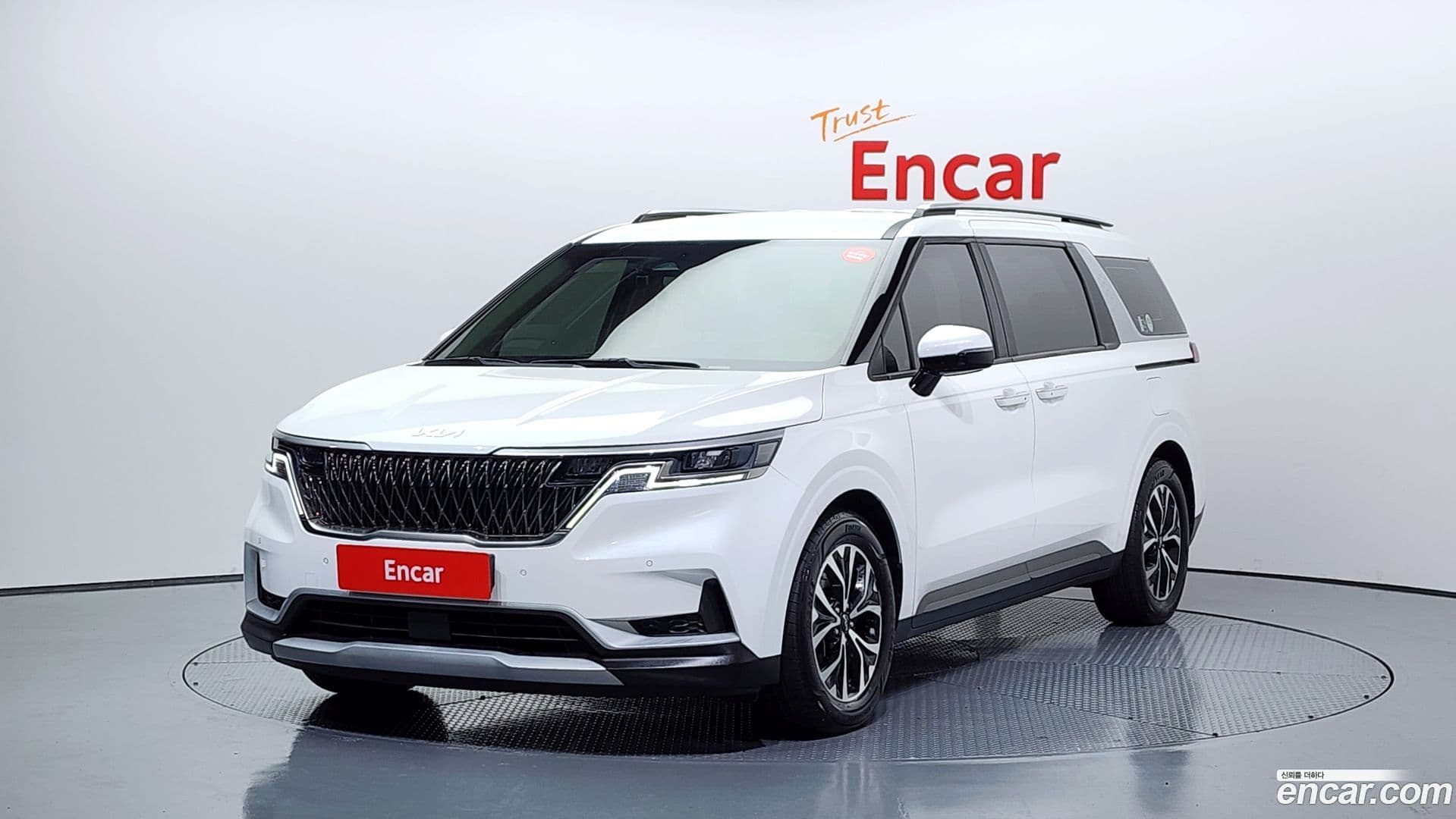Main__Slider__Photo:Canival Kia 2021.10-0