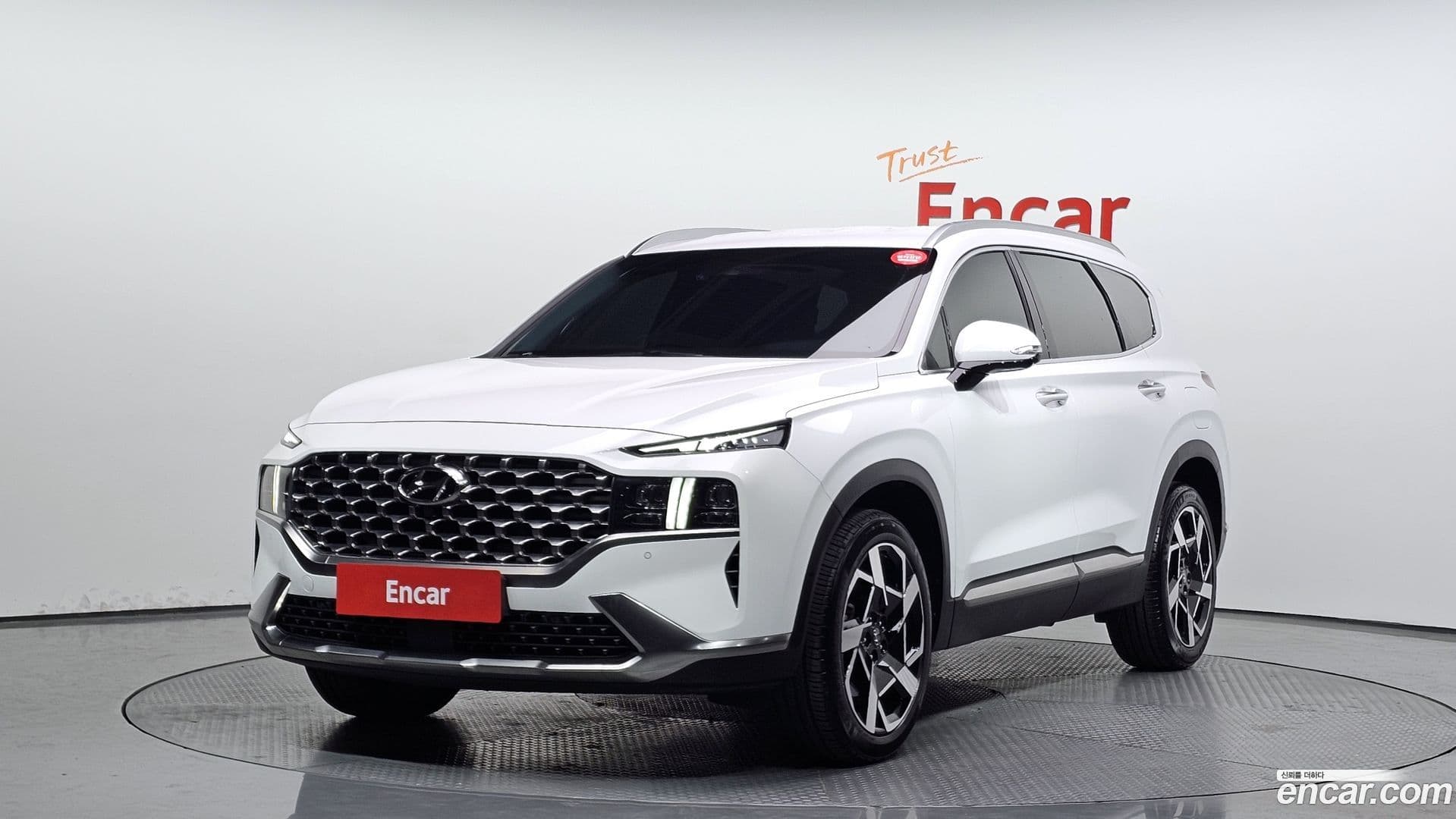 Main__Slider__Photo:Santafe Hyundai 2023.9-0