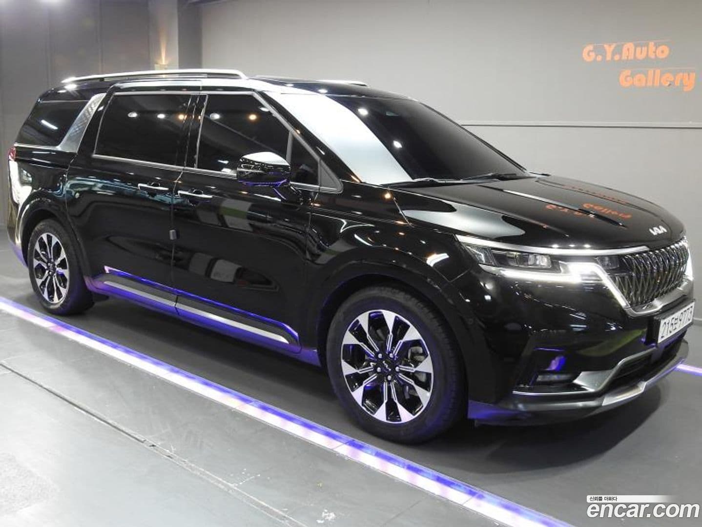 Main__Slider__Photo:Canival Kia 2022.11-0