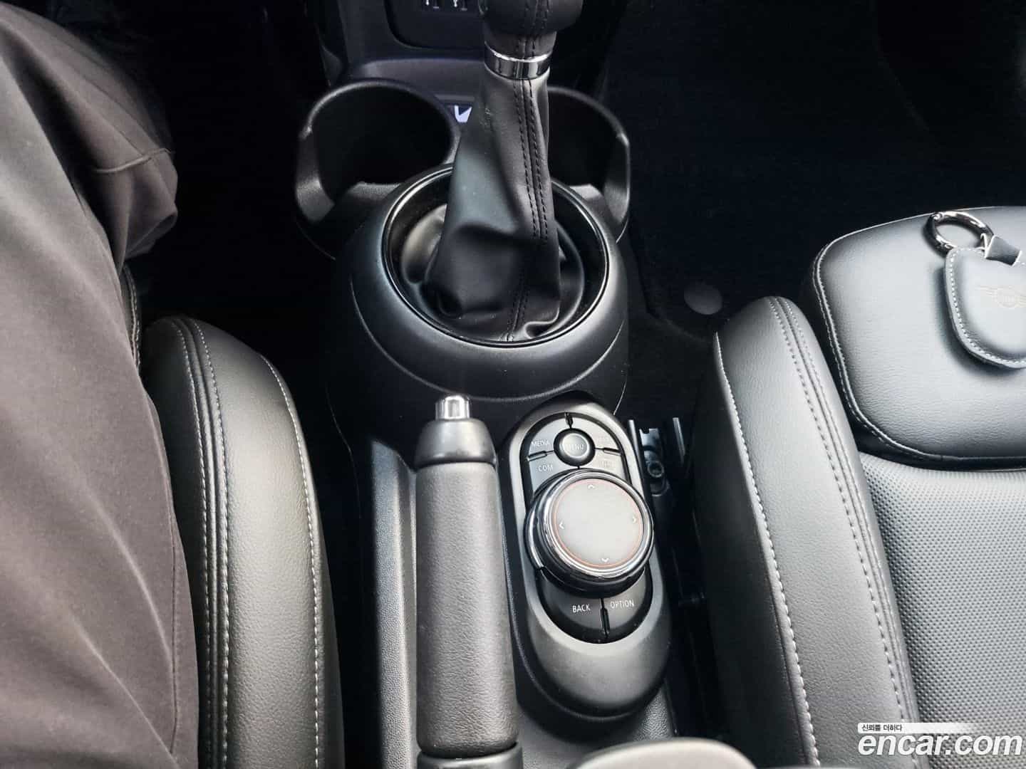 Cooper Mini 2019.9-OPTION-019