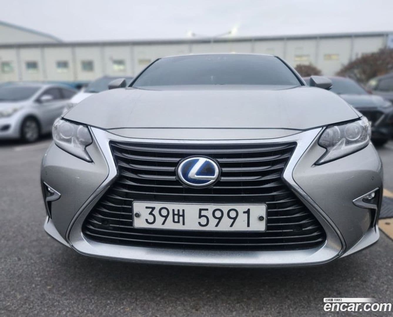 Main__Slider__Photo:ES Lexus 2016.10-0