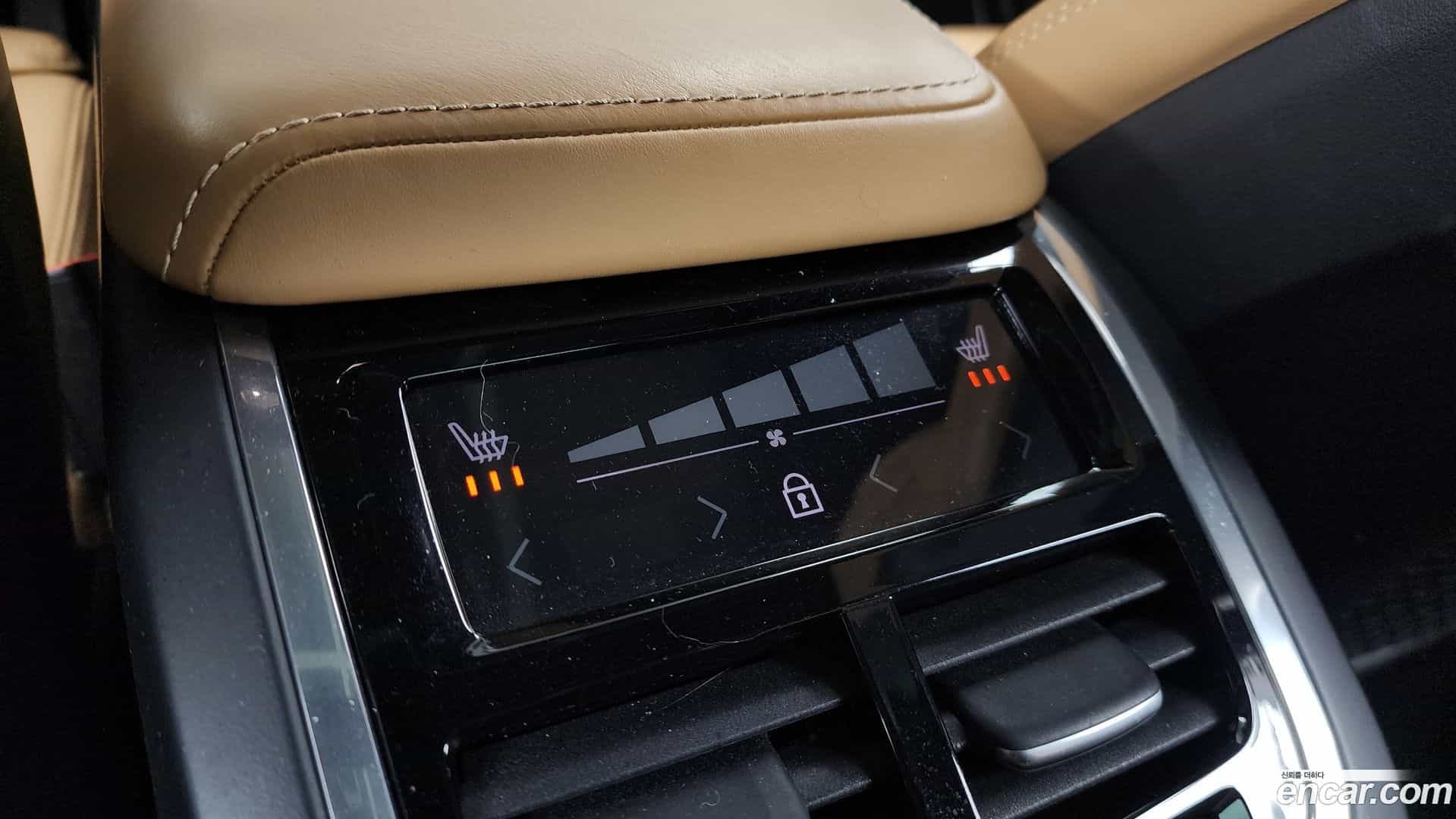 XC60 Volvo 2020.5-OPTION-023