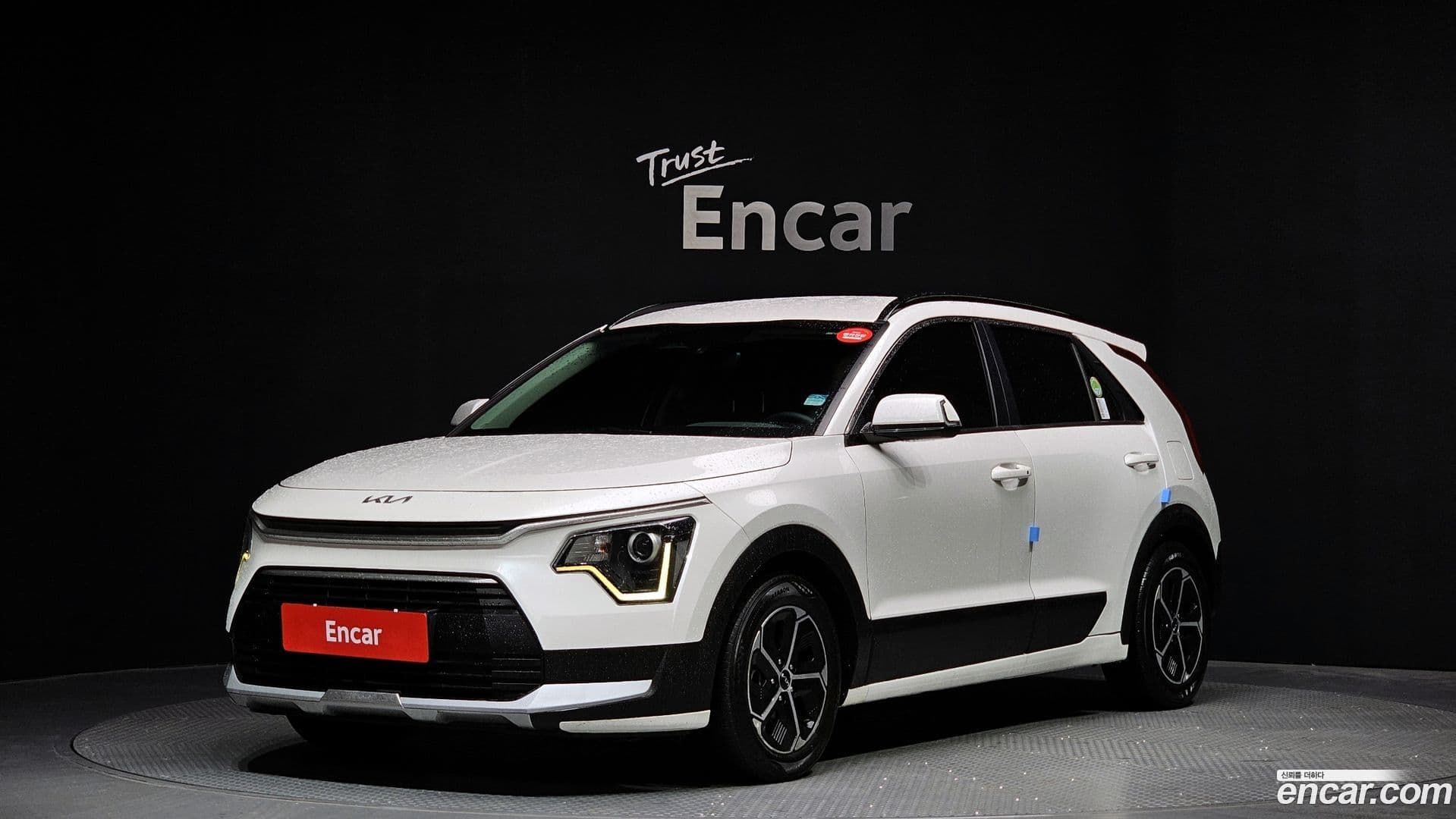 Main__Slider__Photo:Niro Kia 2022.3-0