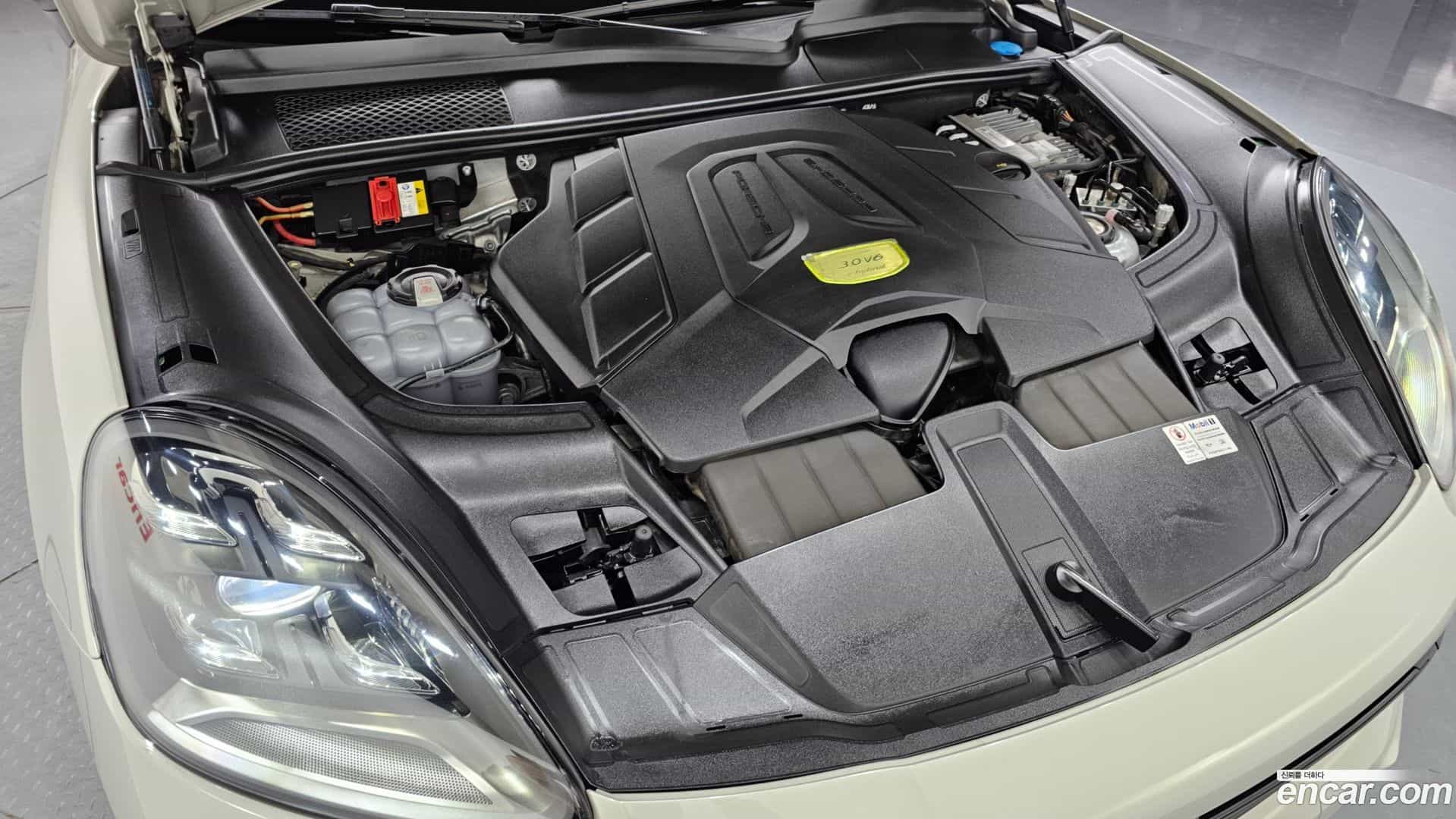 Cayenne Porsche 2021.3-INNER-006