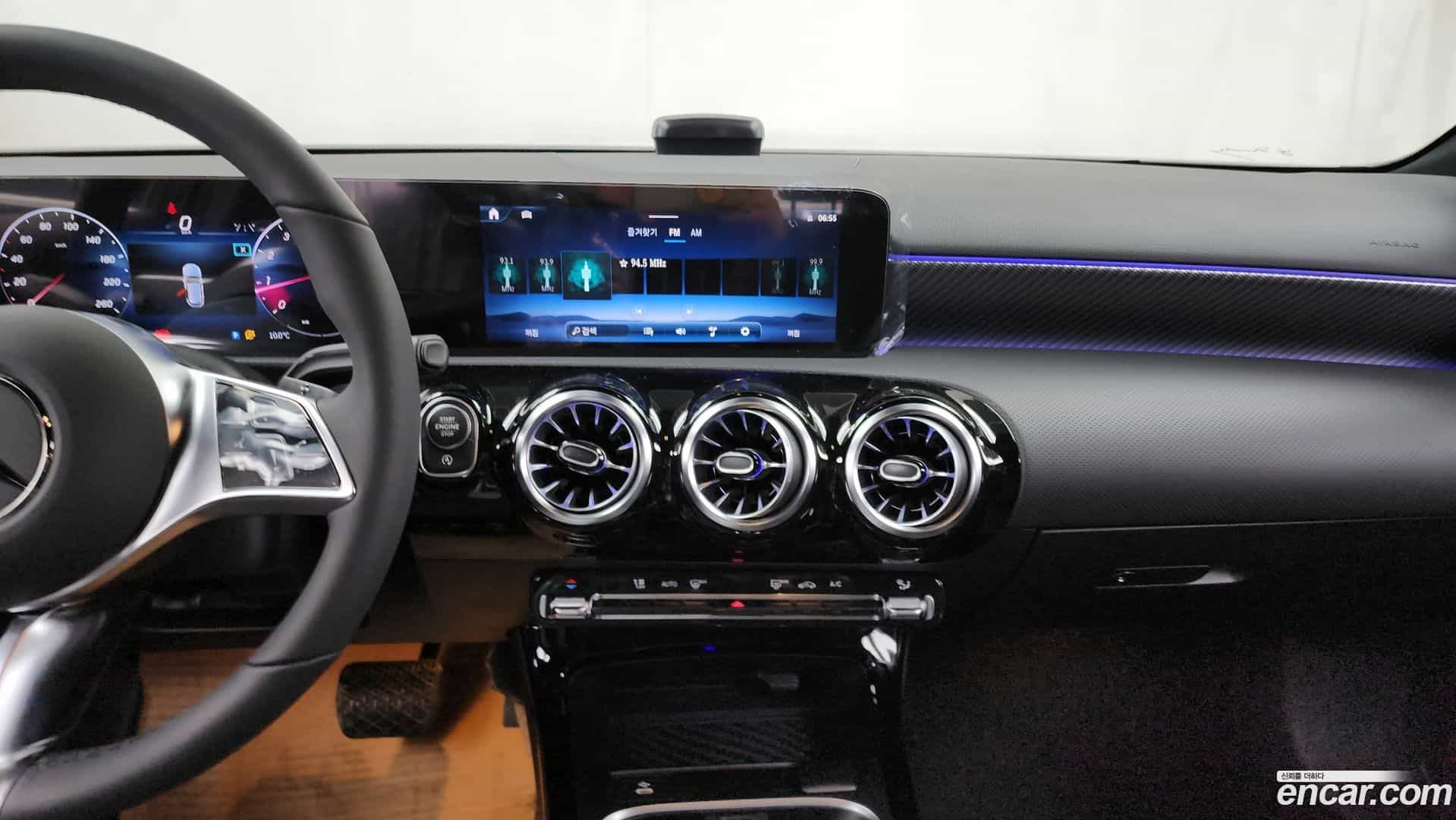 A-Class Mercedes-Benz 2025.4-OPTION-018