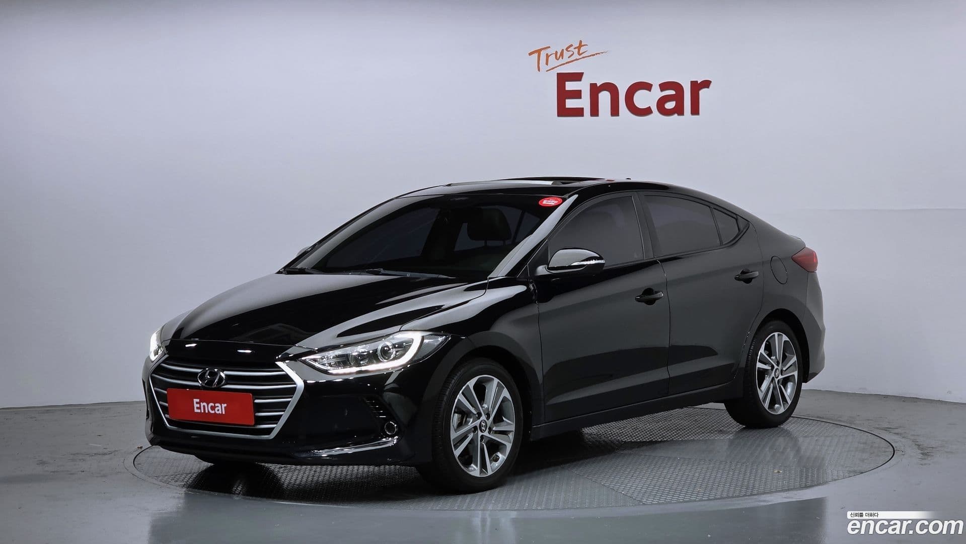 Main__Slider__Photo:AVANTE Hyundai 2017.7-0