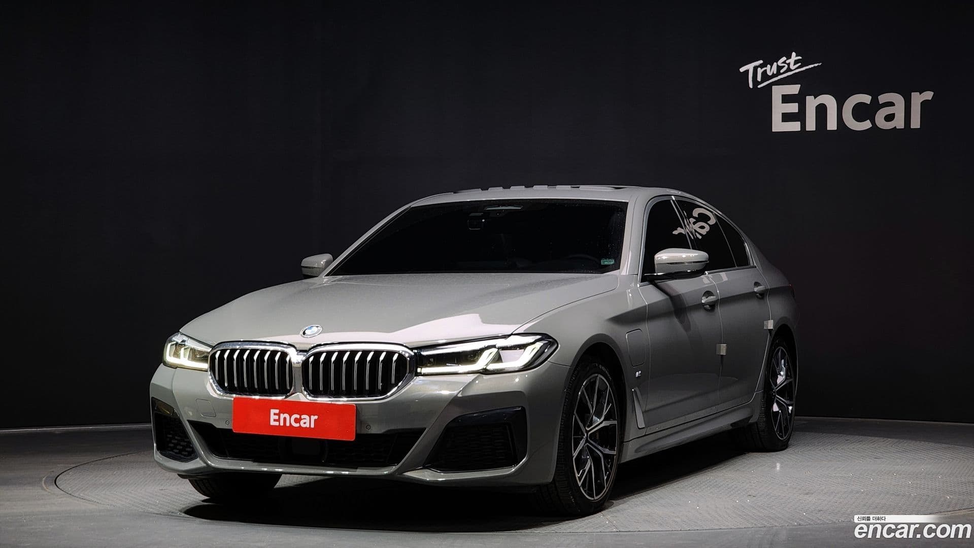 Main__Slider__Photo:5-Series BMW 2020.10-0