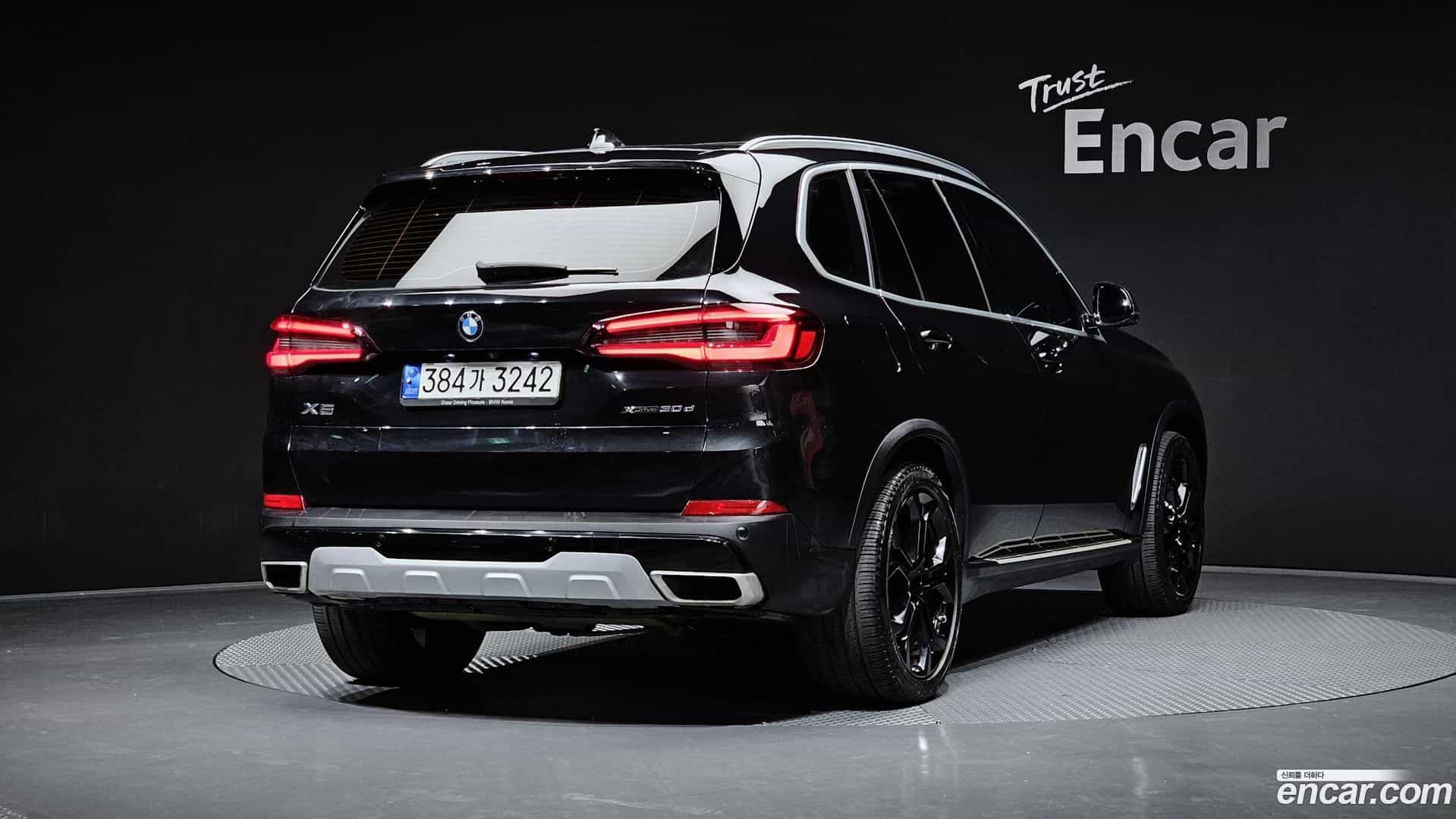 X5 BMW 2022.0-OUTER-002