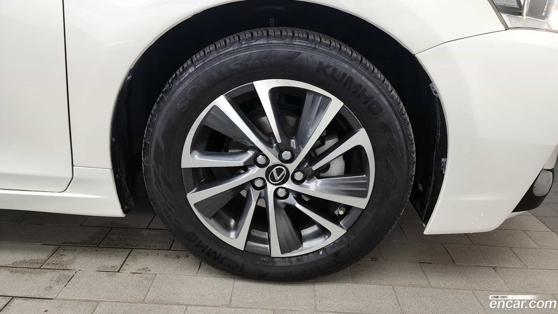 CT200h Lexus 2017.8-OUTER-005