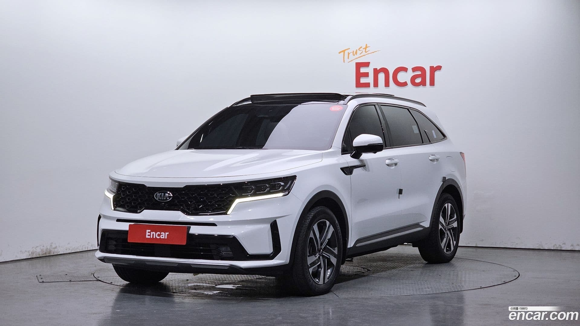 Main__Slider__Photo:Sorento Kia 2021.2-0