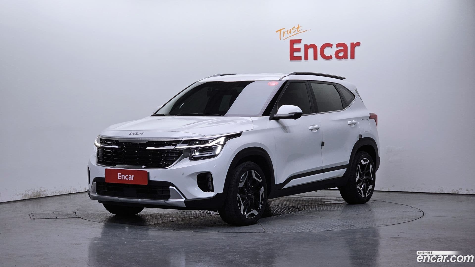 Main__Slider__Photo:Seltos Kia 2023.3-0