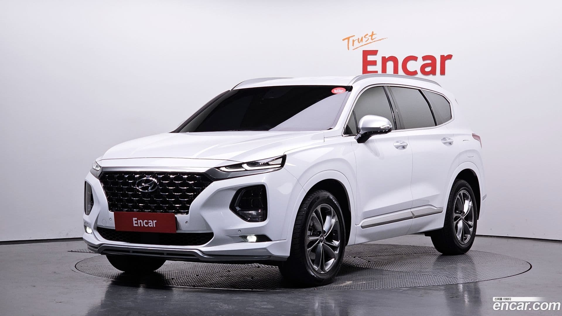 Main__Slider__Photo:Santafe Hyundai 2018.7-0