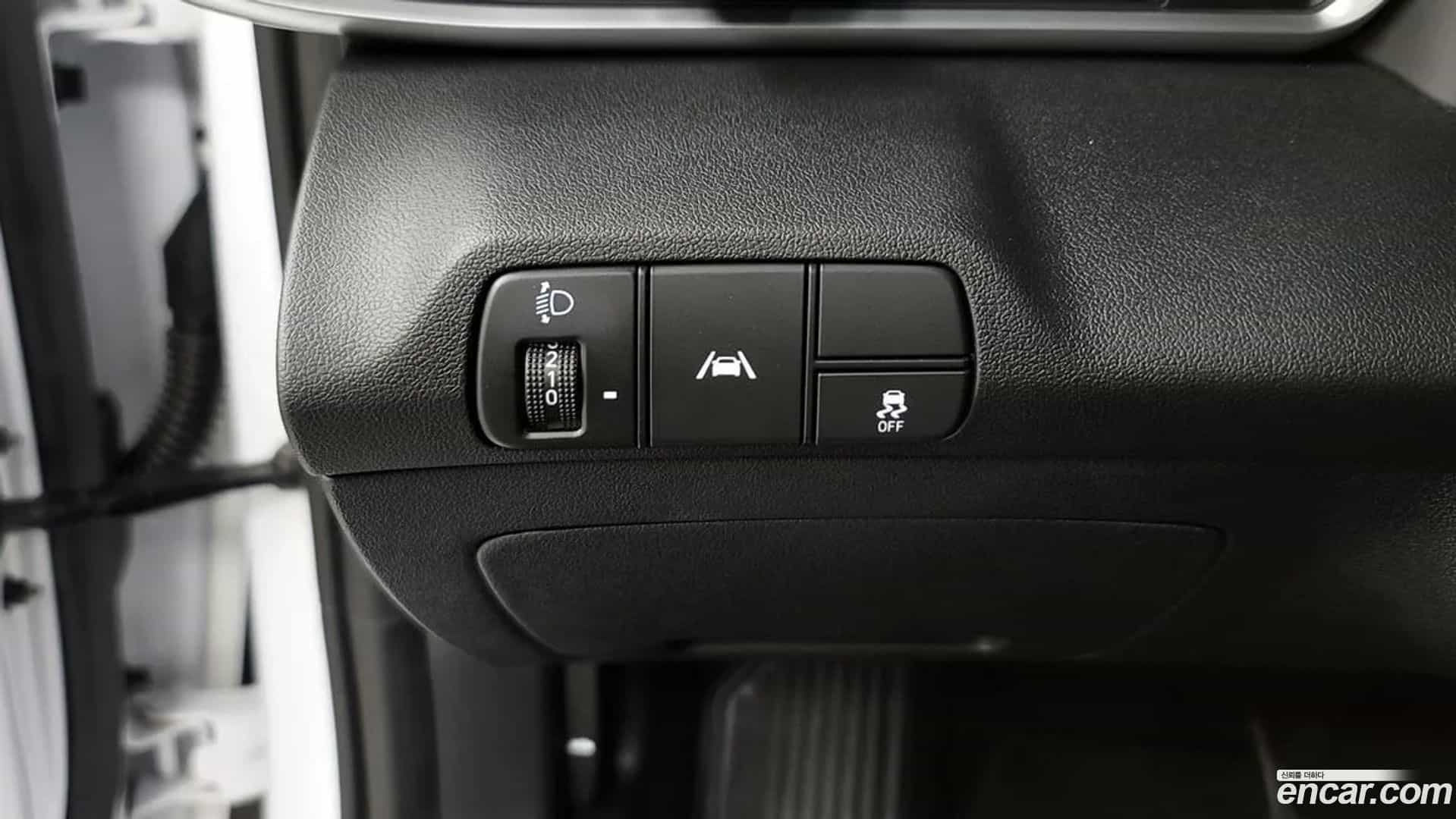 AVANTE Hyundai 2021.9-OPTION-019