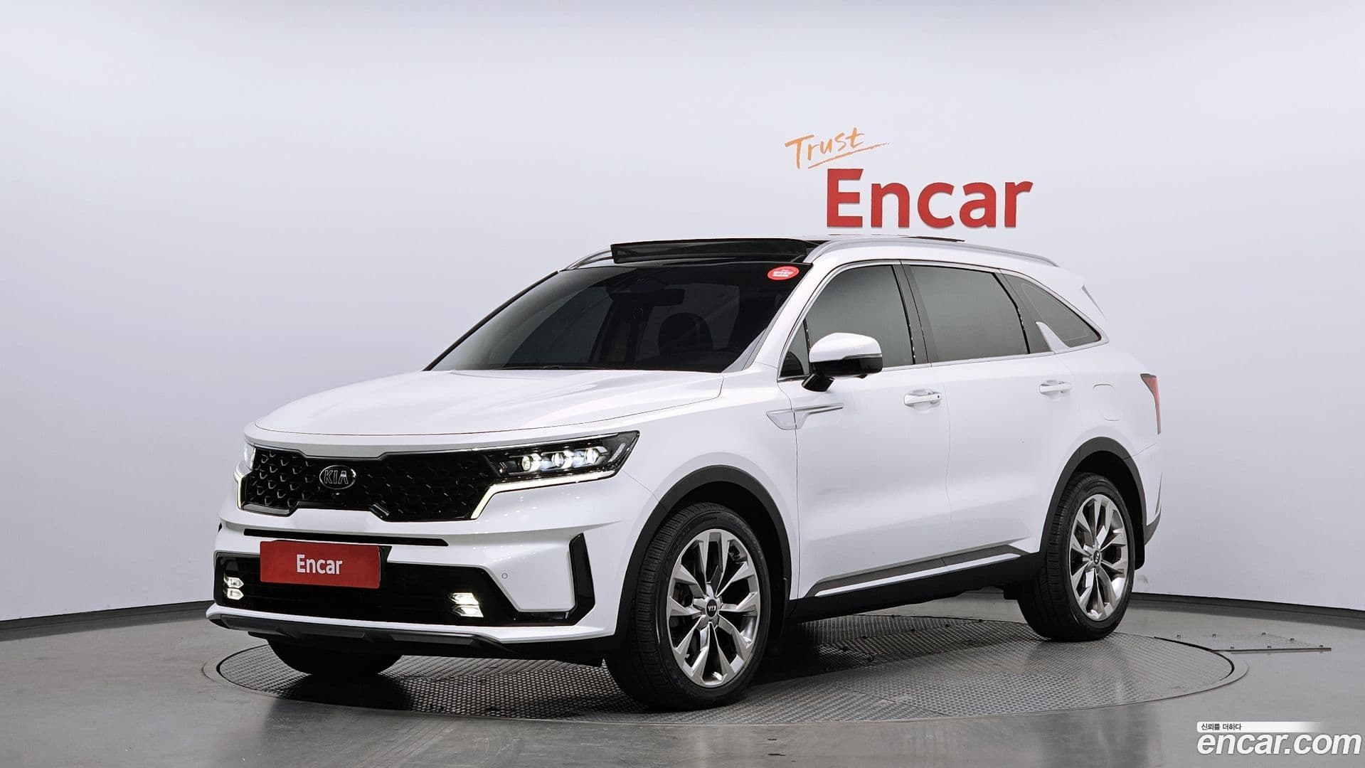 Main__Slider__Photo:Sorento Kia 2020.8-0