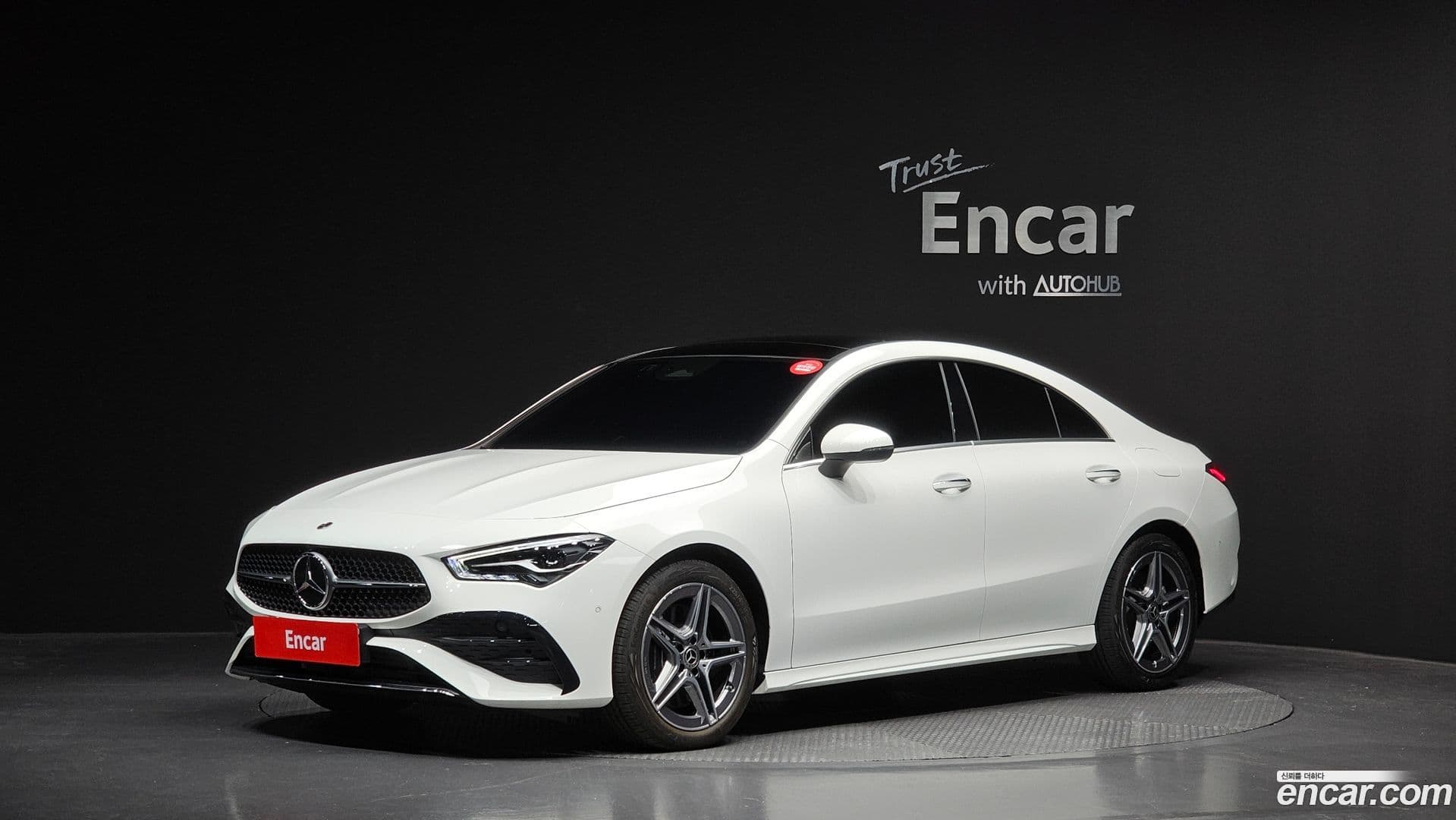 Main__Slider__Photo:CLA-Class Mercedes-Benz 2025.4-0