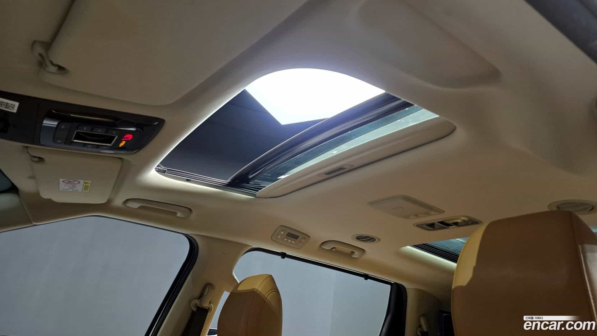 Canival Kia 2020.8-OPTION-022