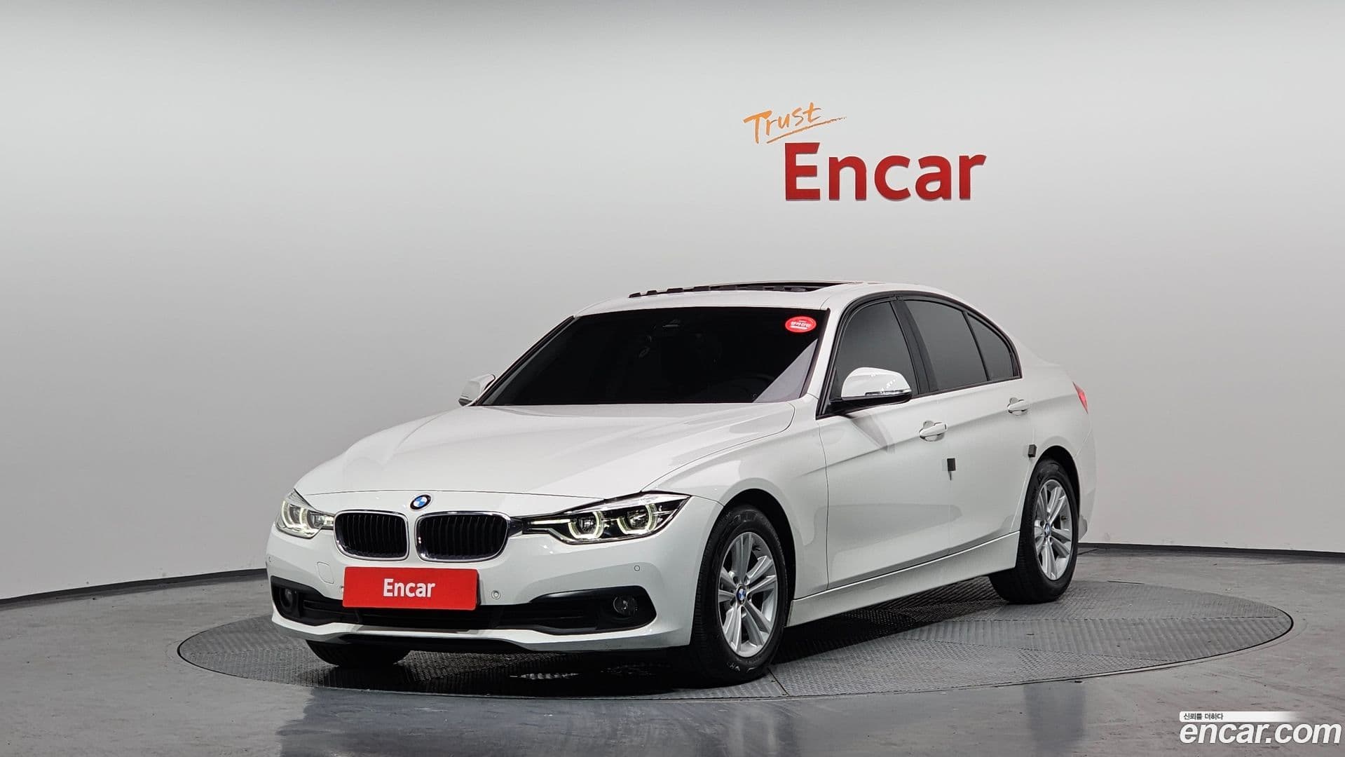 Main__Slider__Photo:3-Series BMW 2016.7-0