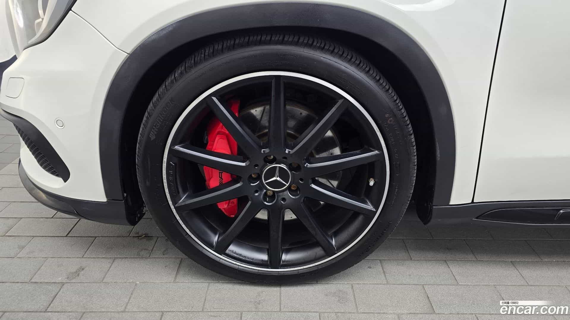 GLA-Class Mercedes-Benz 2015.8-OUTER-005