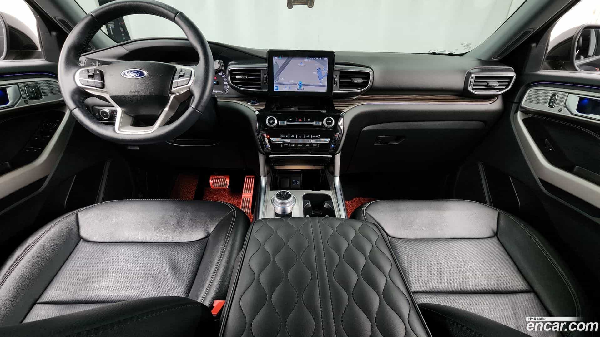 Explorer Ford 2022.11-INNER-007