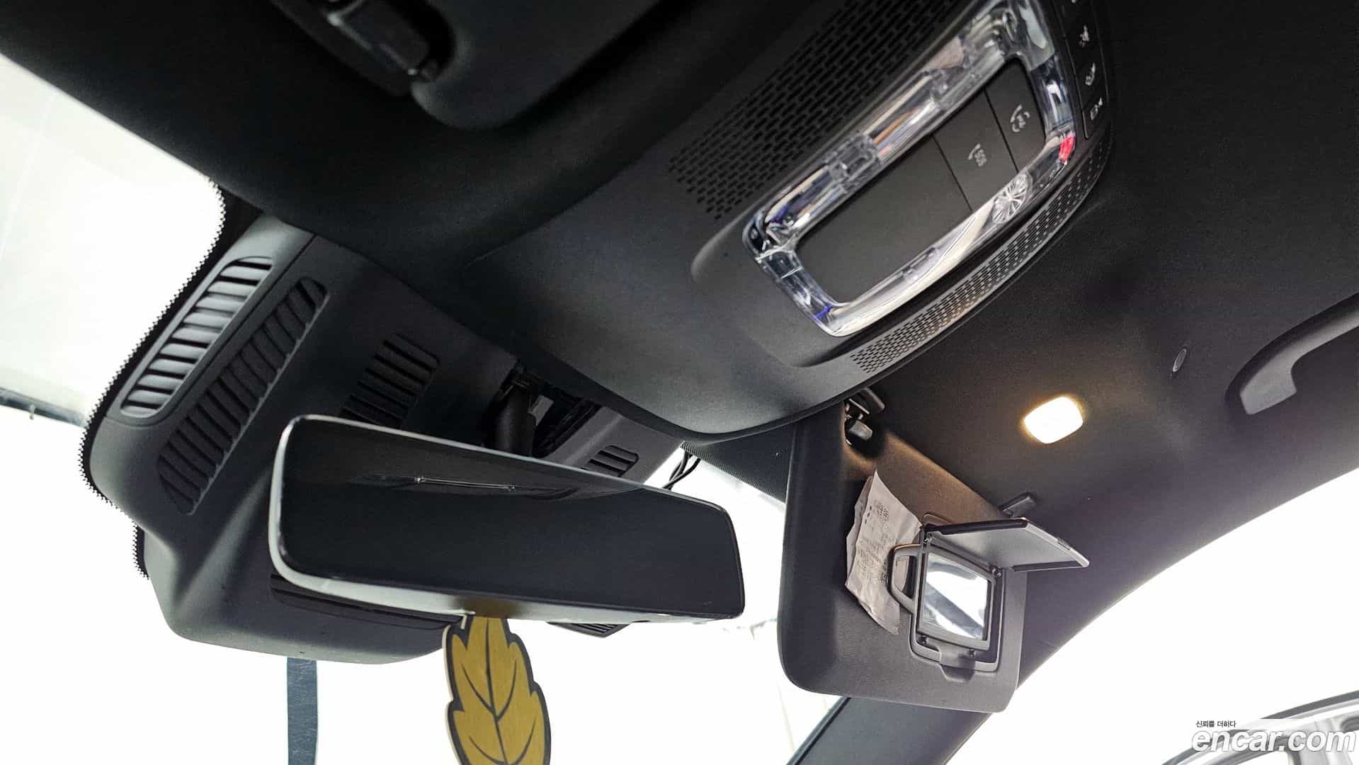 EQA Mercedes-Benz 2021.10-OPTION-021