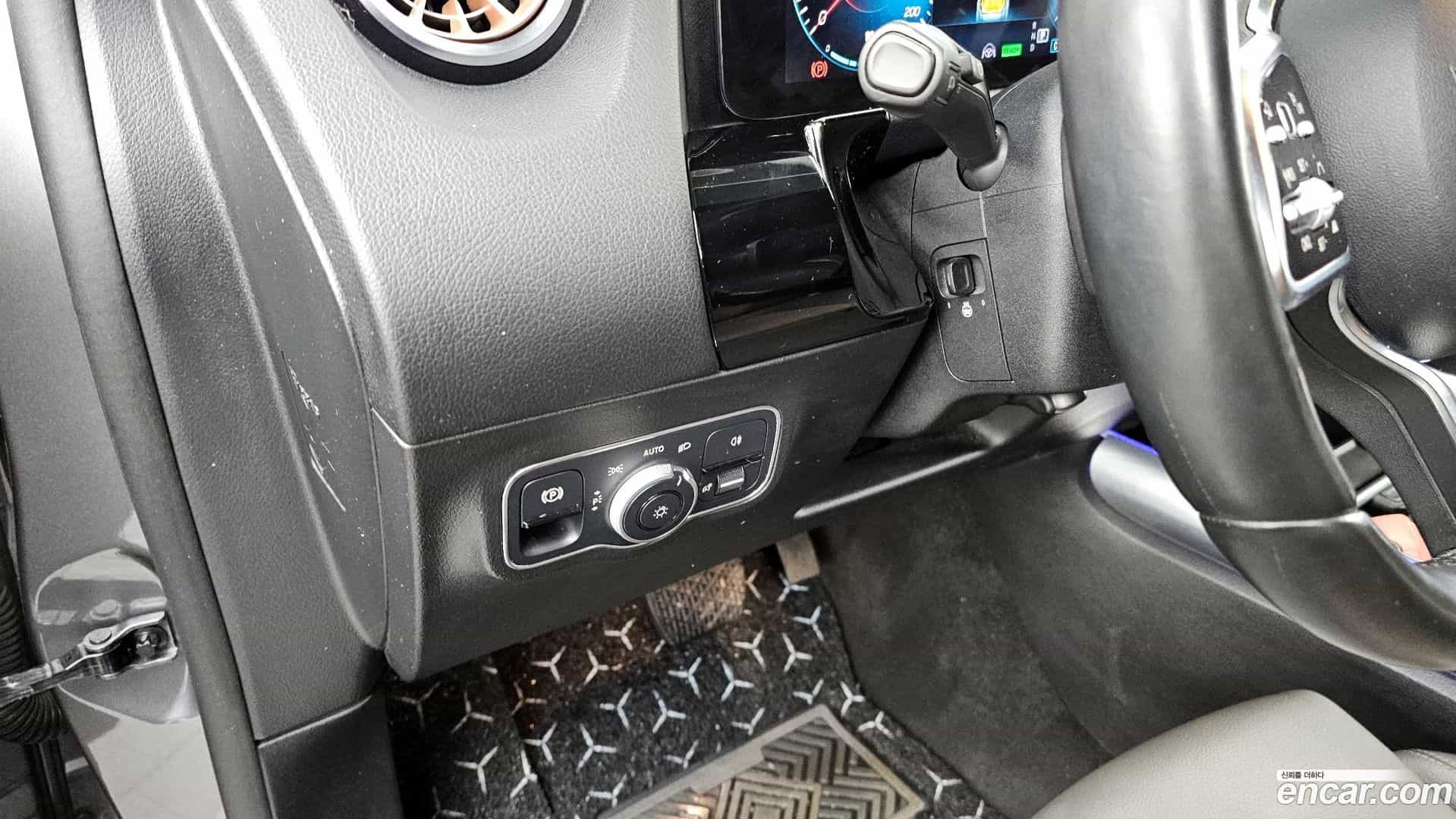 EQA Mercedes-Benz 2021.10-OPTION-022