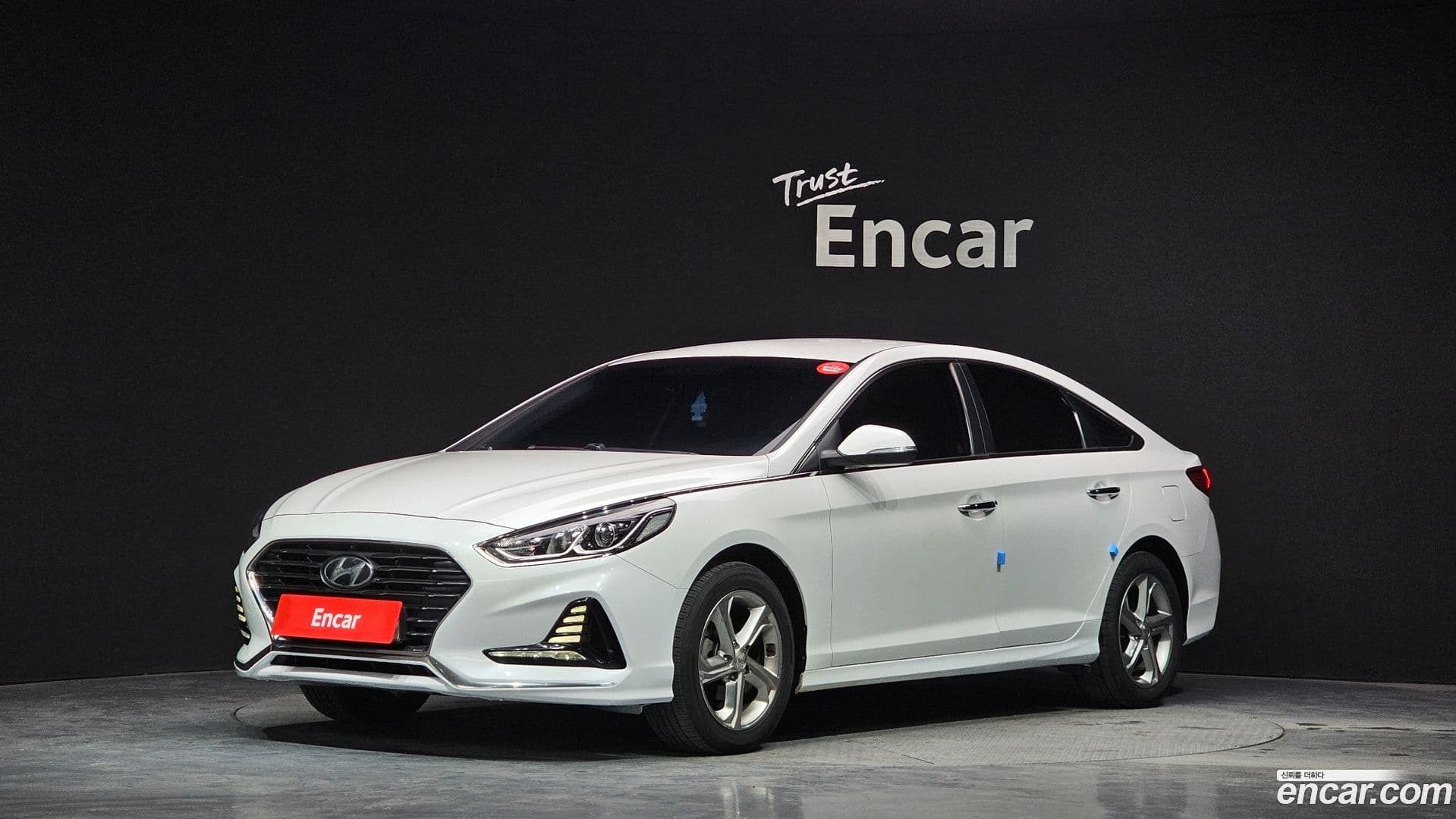Main__Slider__Photo:Sonata Hyundai 2017.6-0