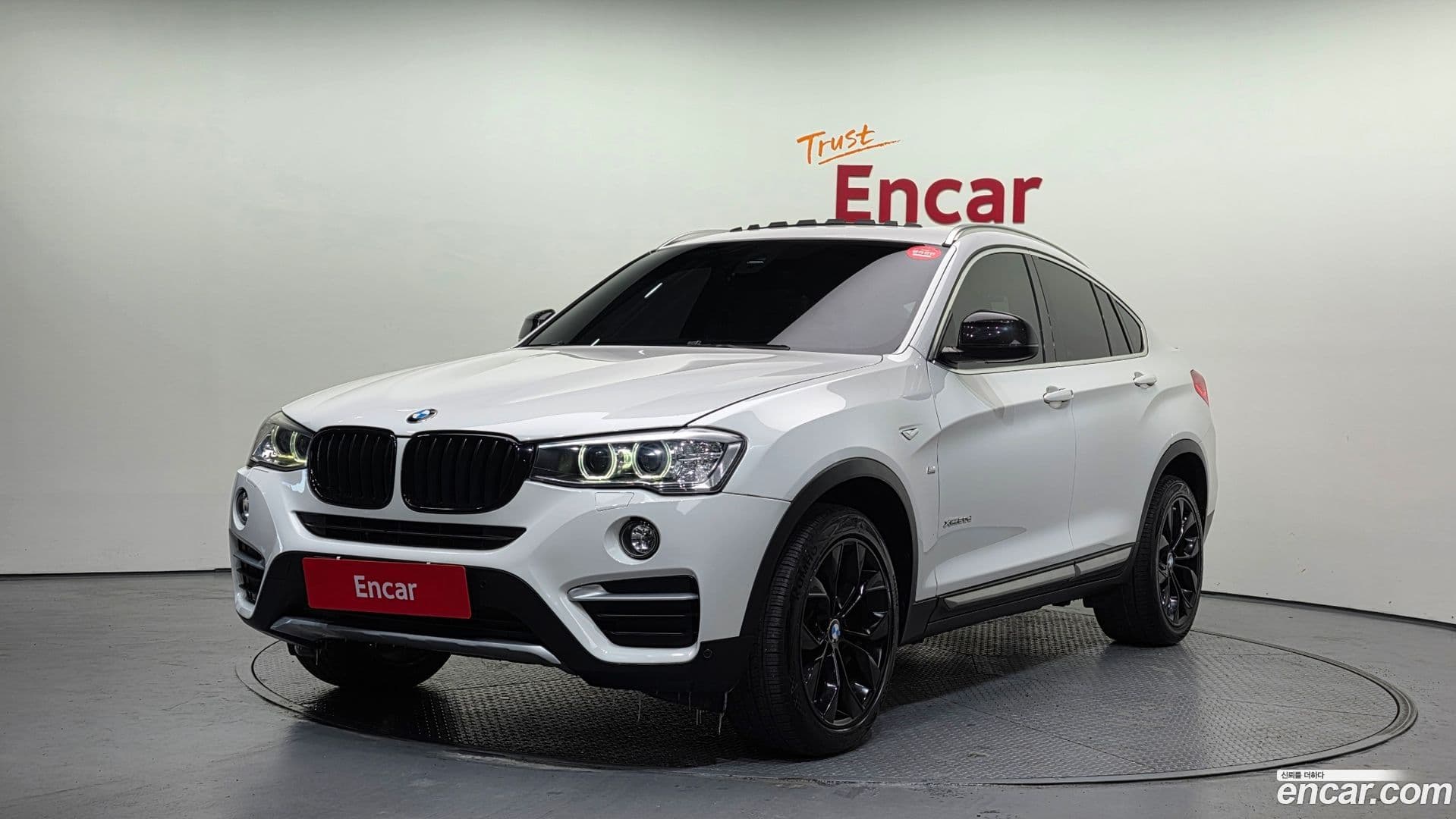 Main__Slider__Photo:X4 BMW 2017.3-0