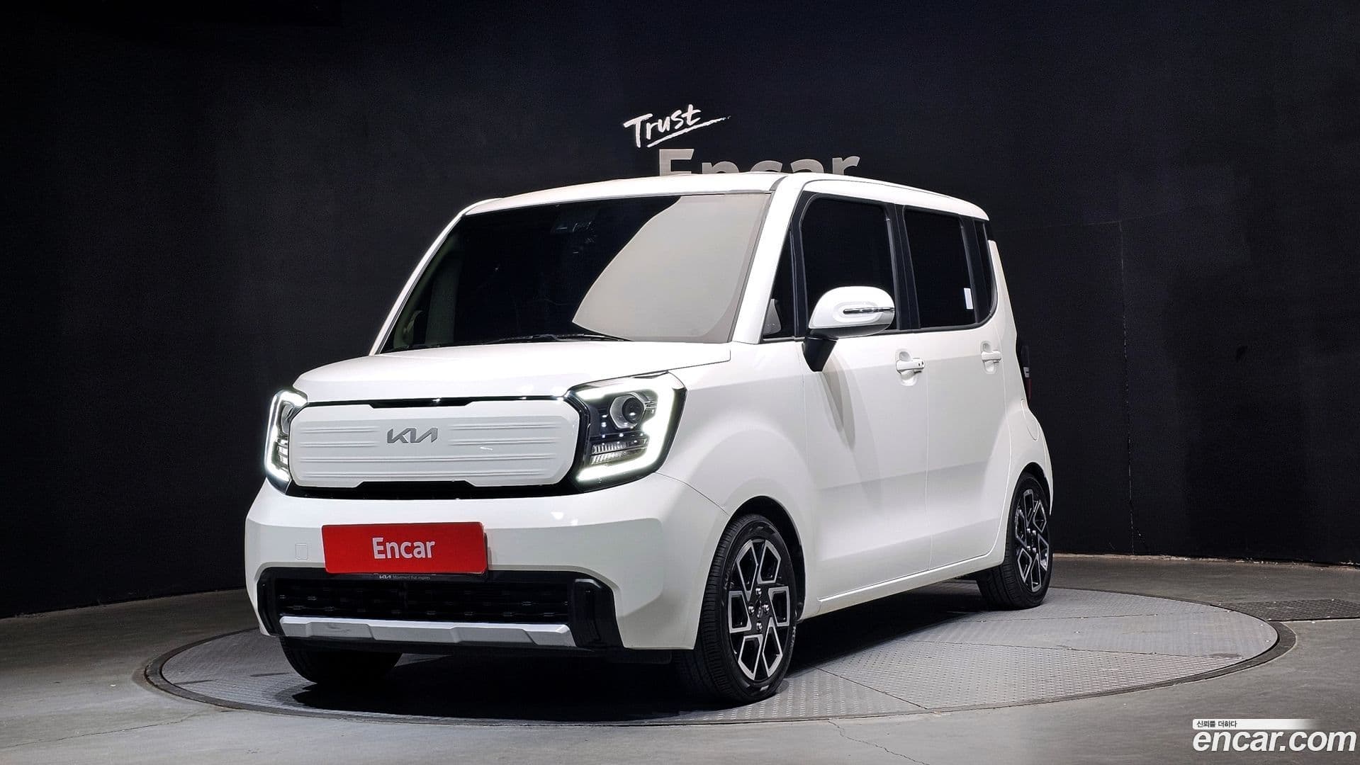 Main__Slider__Photo:RAY Kia 2023.2-0