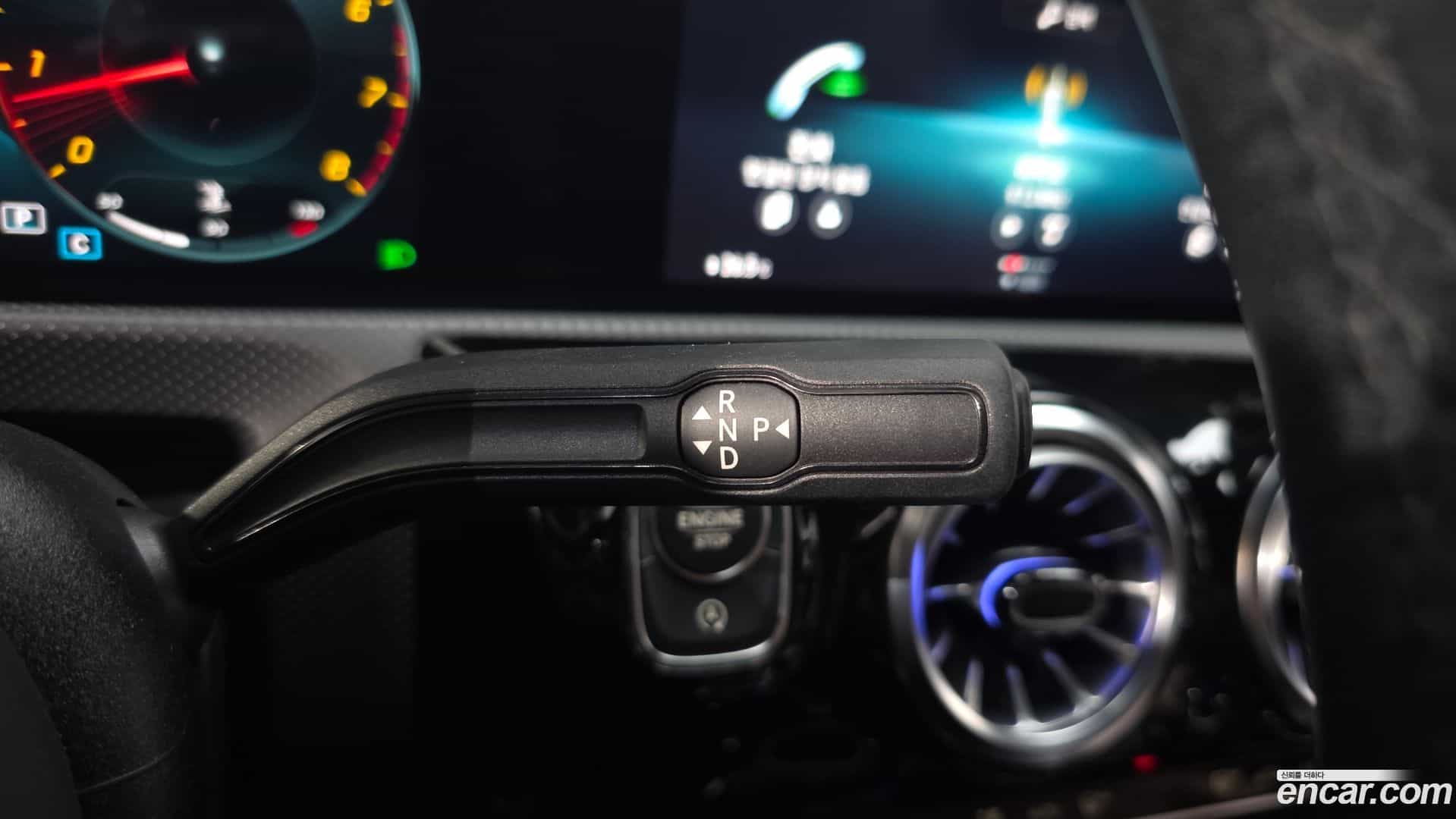 CLA-Class Mercedes-Benz 2021.5-INNER-009