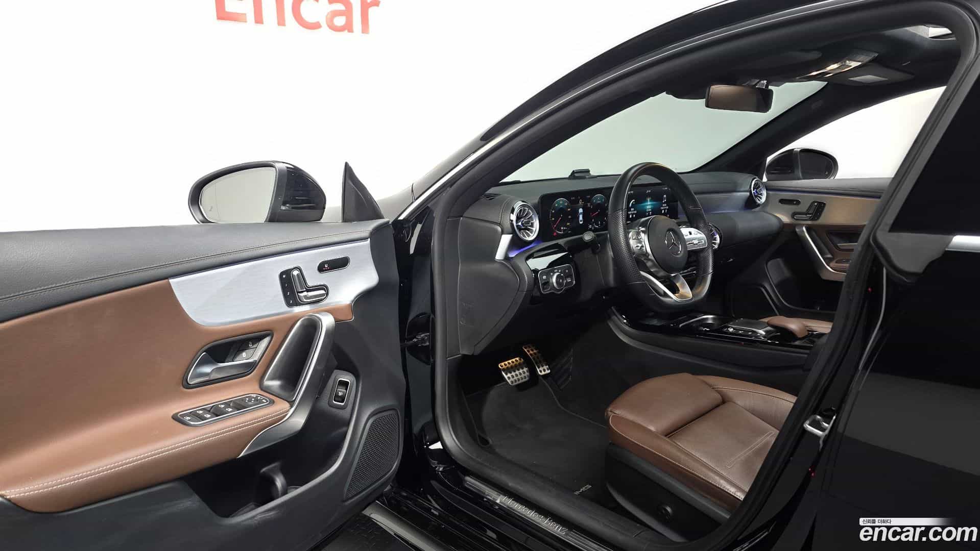 CLA-Class Mercedes-Benz 2021.5-OPTION-016