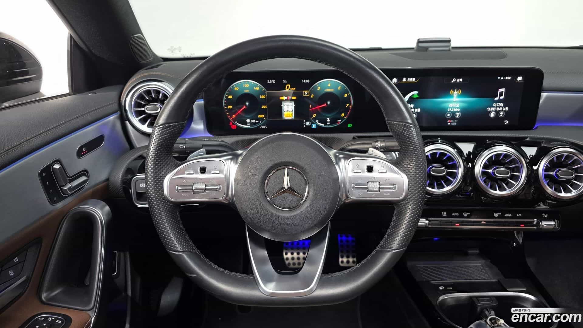 CLA-Class Mercedes-Benz 2021.5-OPTION-017