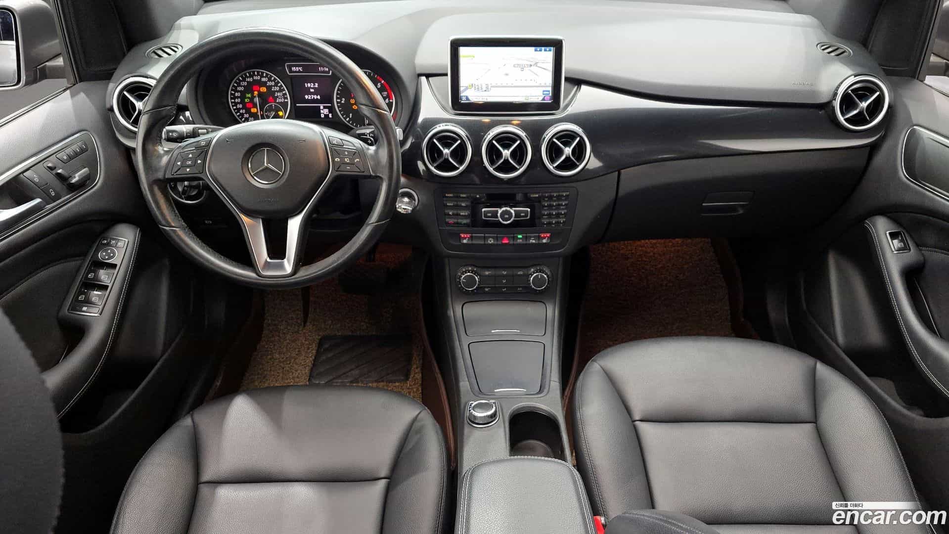 B-Class Mercedes-Benz 2014.11-INNER-007