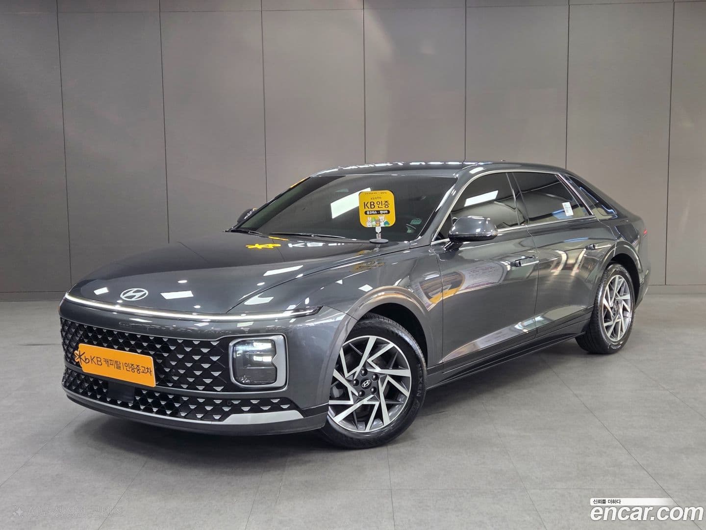 Main__Slider__Photo:Grandeur Hyundai 2024.9-0