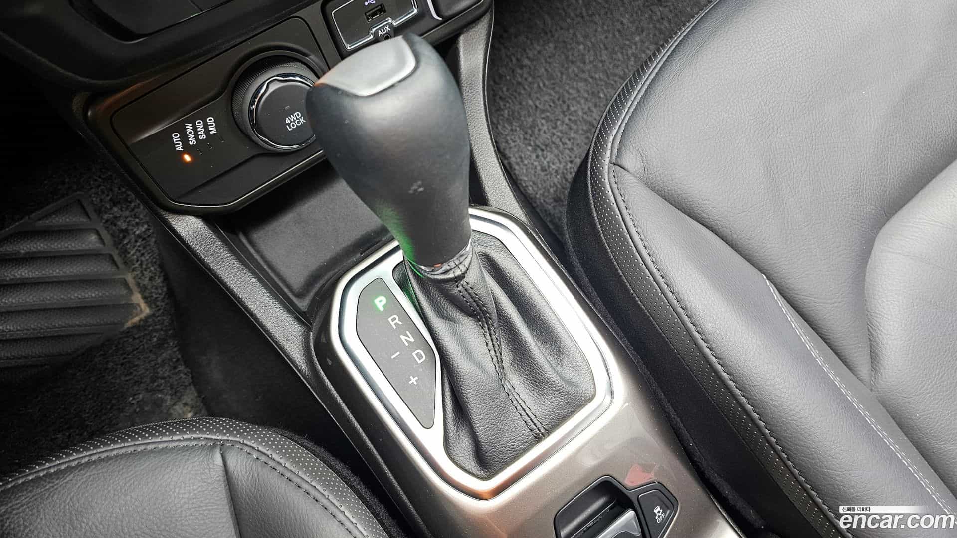 Renegade Jeep 2021.10-INNER-009