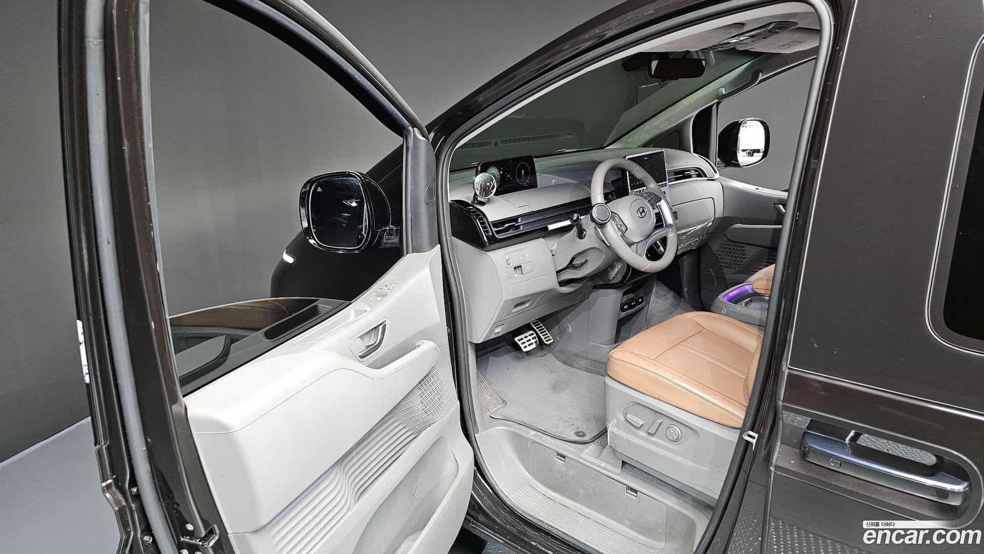 Staria Hyundai 2023.11-INNER-010