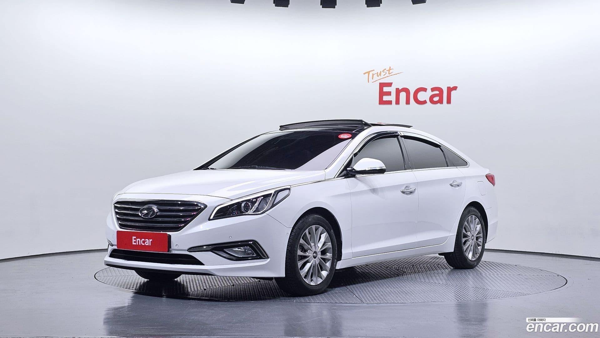 Main__Slider__Photo:Sonata Hyundai 2014.8-0