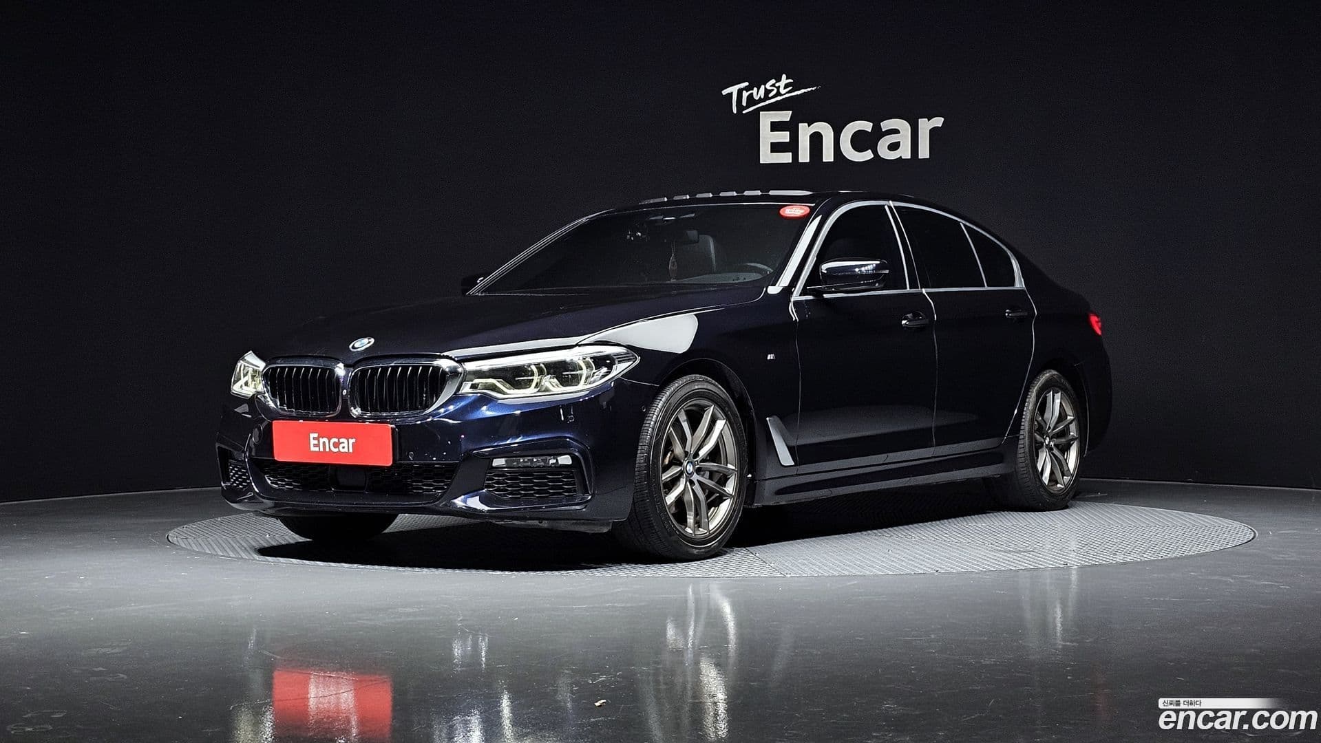 Main__Slider__Photo:5-Series BMW 2017.10-0